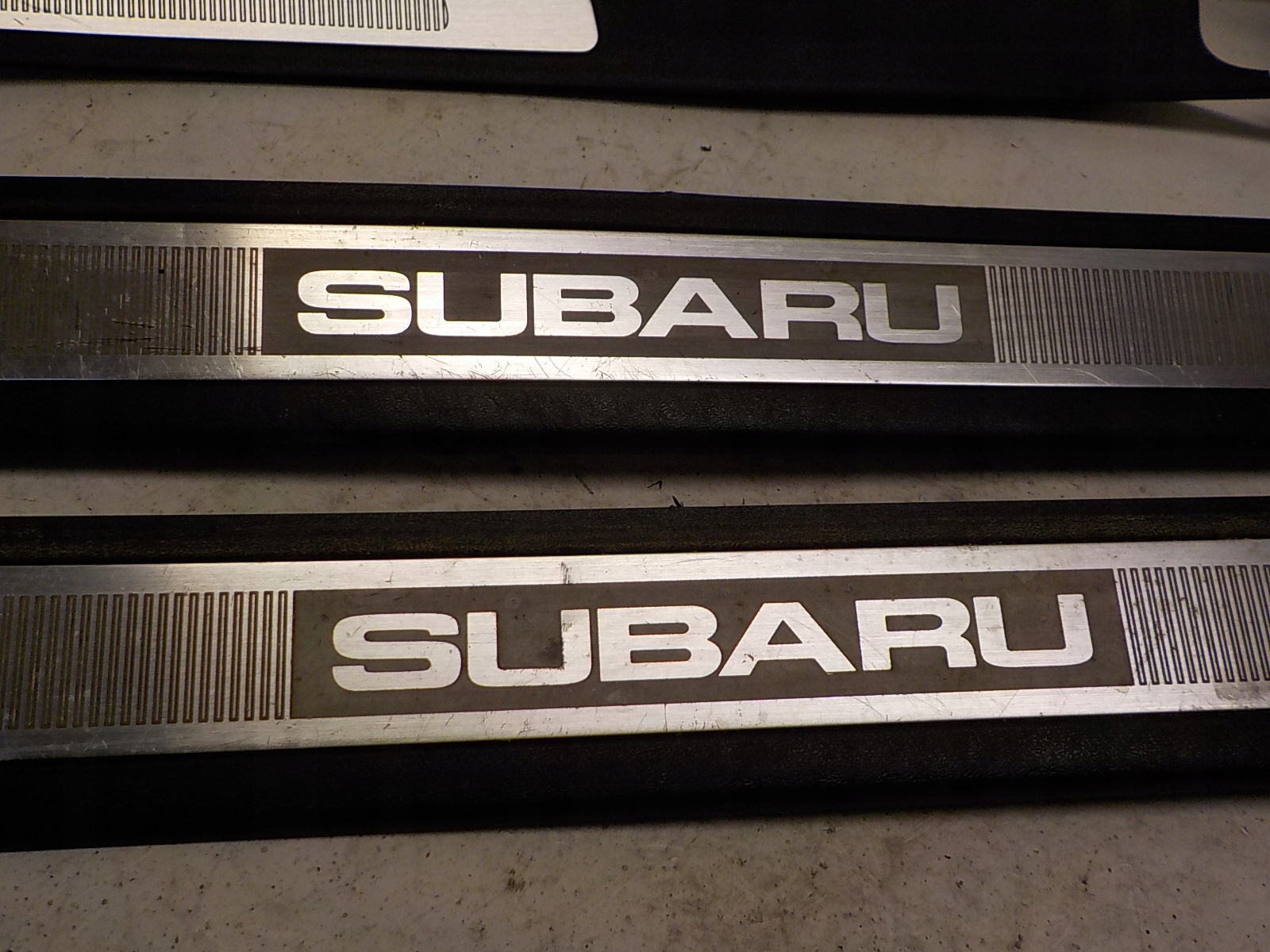 SUBARU LEGACY IV B4 mouldings caps threshold JDM