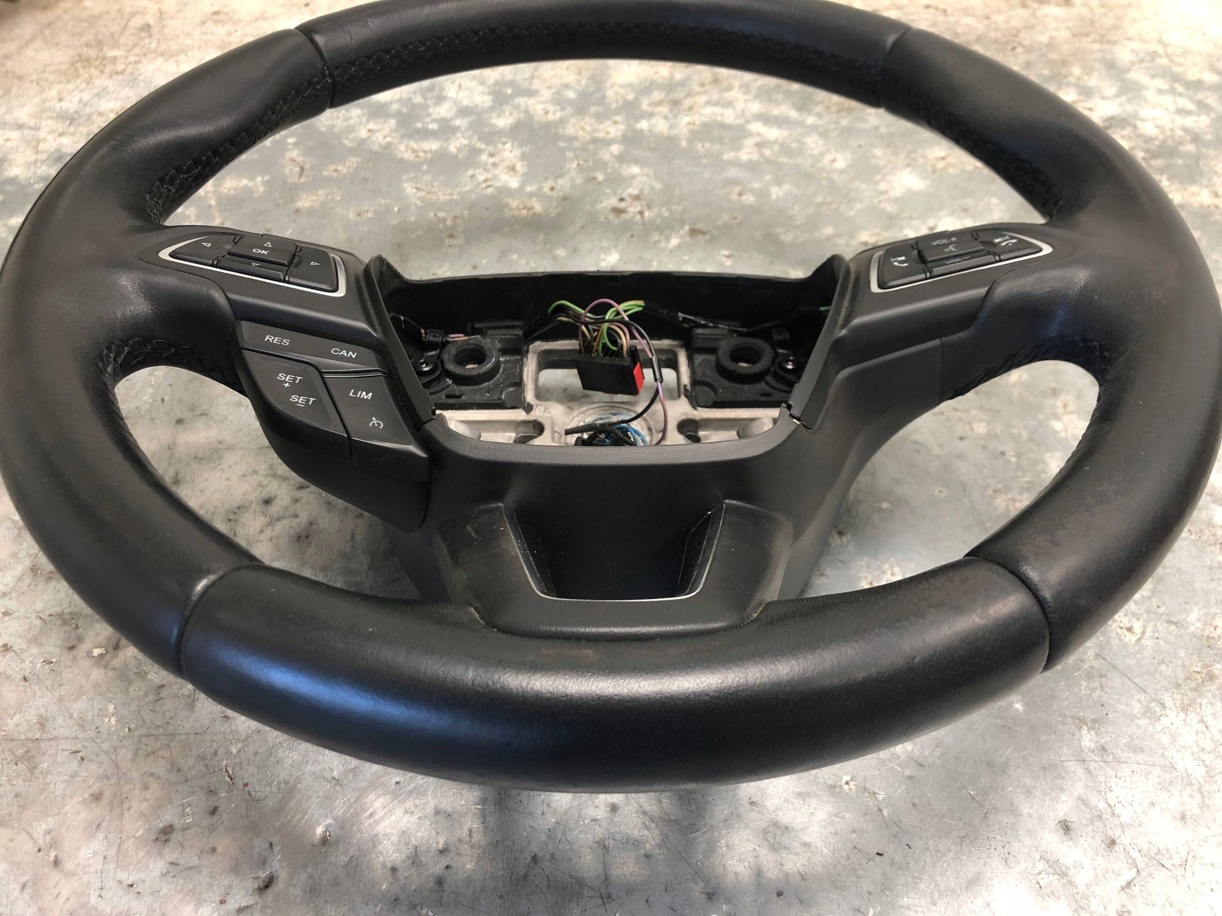 lenkrad Leder GRZANA MULTIFUNKCJA FORD KUGA MK2 LIFT