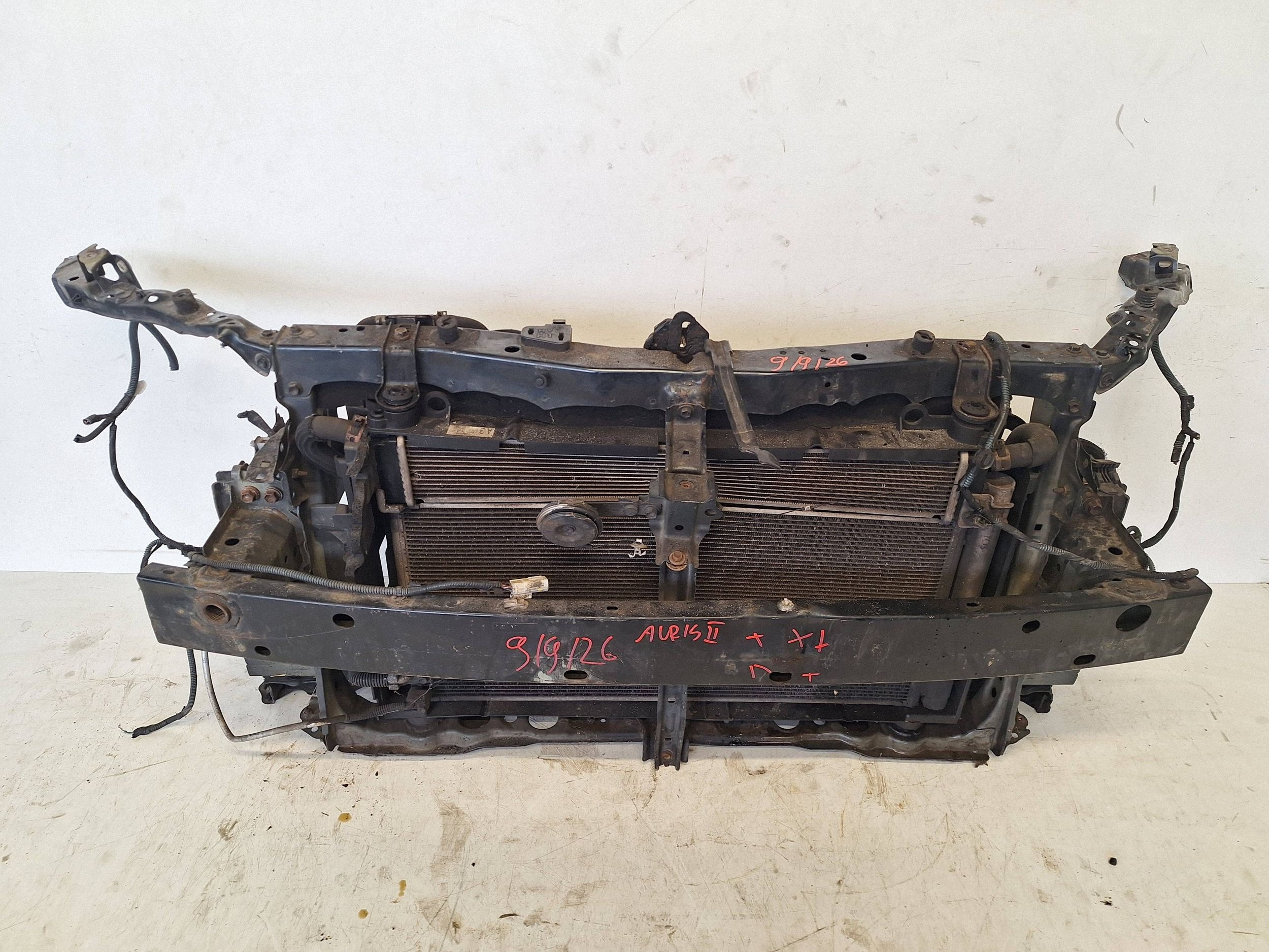 TOYOTA AURIS II 12-18 support panel for radiators HYBRID