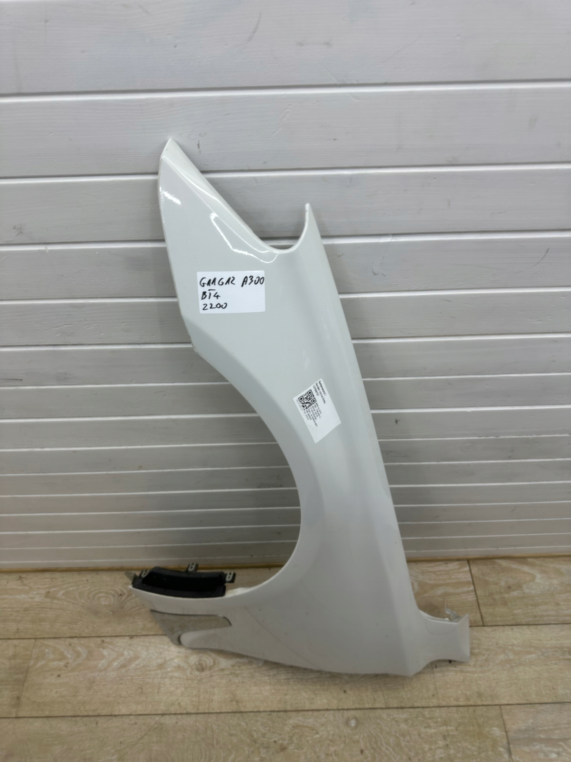 fender right front BMW G11 G12 ALPINEWEISS A300 original