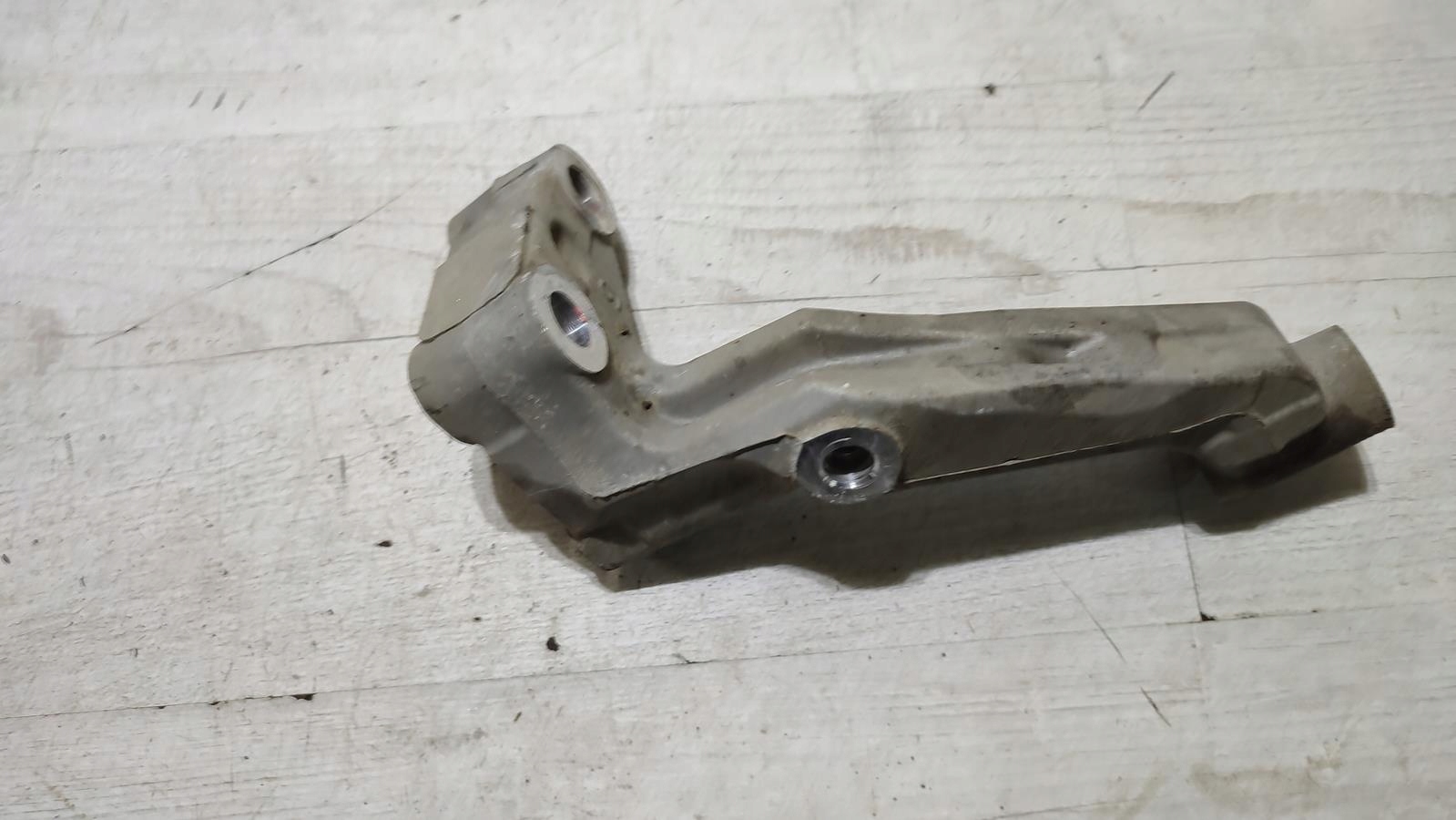 engine mount left Peugeot 308 II T9