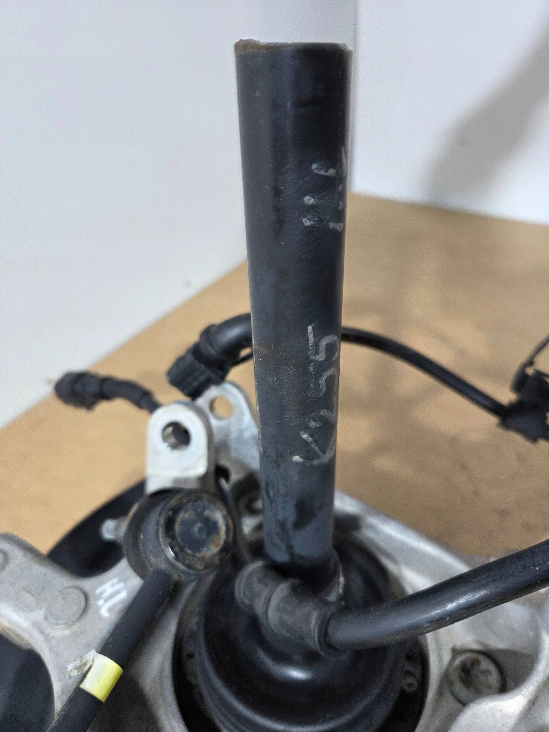 Hyundai Ioniq 5 swing rear left (Z826)