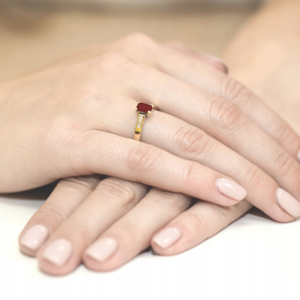 PIERŚCIONEK RUBIN BRYLANTY 585 GRAWER GRATIS Rozmiar/Średnica wew. (mm) 19/18,67