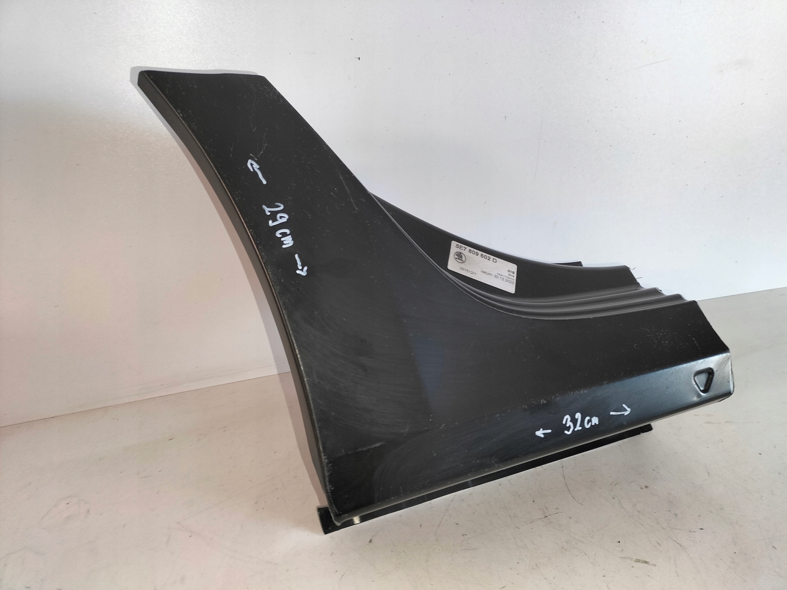 threshold side zejscie rear part right SKODA OCTAVIA 4 IV 19