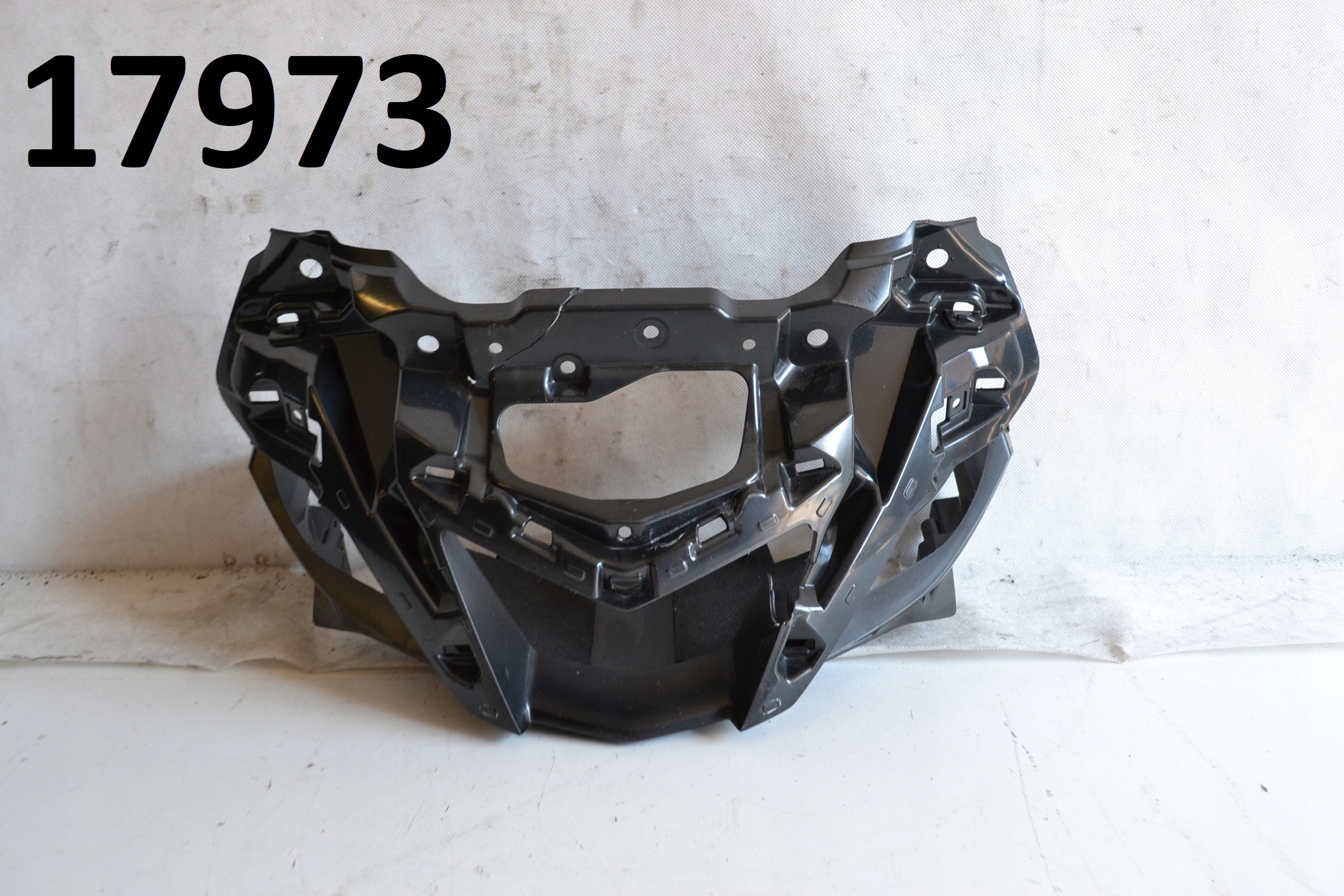 Stelaz czachy czaszy mocowanie Yamaha YZF R6 17 20