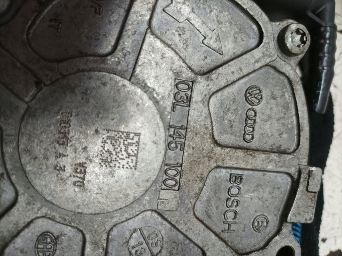 Pompa VACUM 03L145100F 2.0 TDI Audi A3 III (2013- 2020) 8V