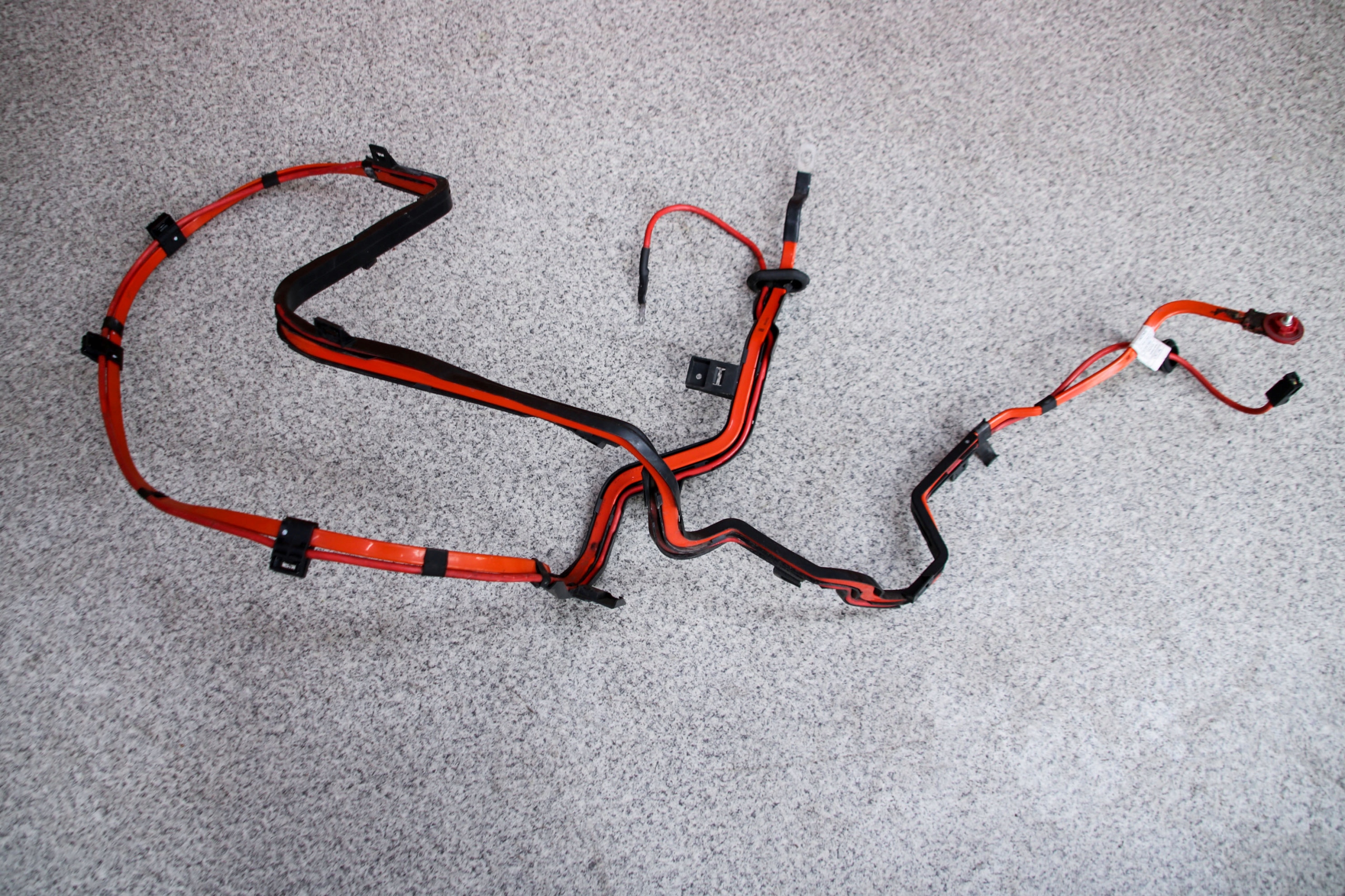 BMW F20 F21 акумуляторний кабель 9230046