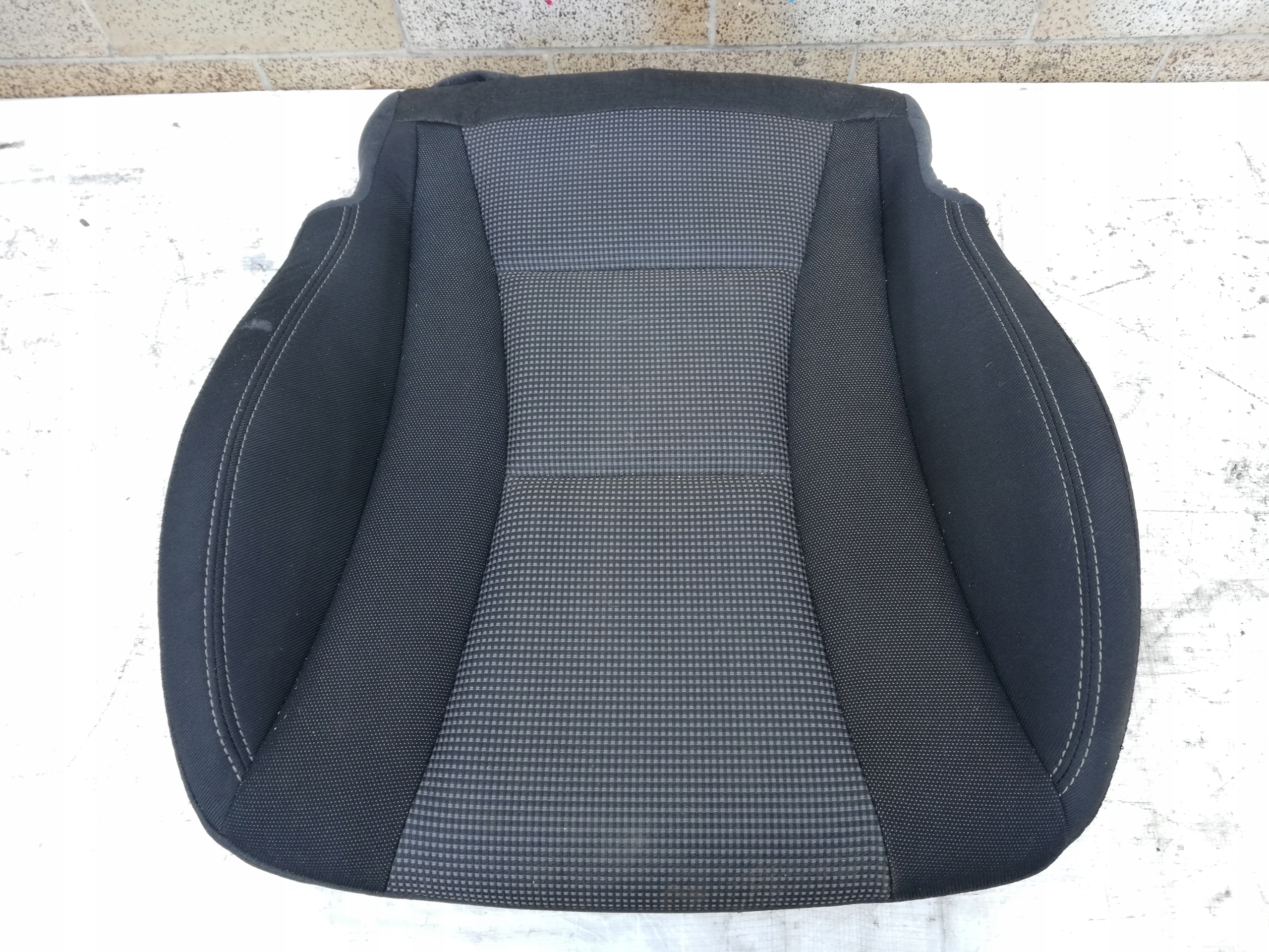 Праве сидіння HYUNDAI i30 12-15 Європа