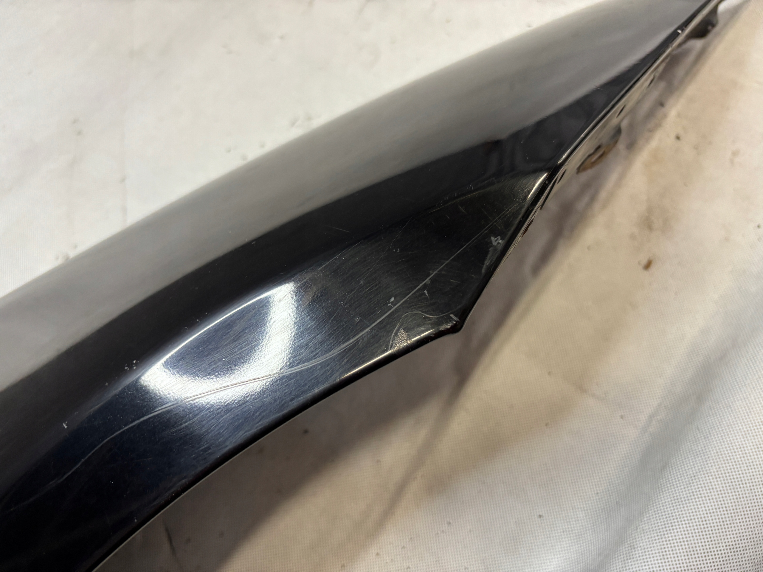 fender right front BMW E91 lift k: 668/9 Schwarz 2