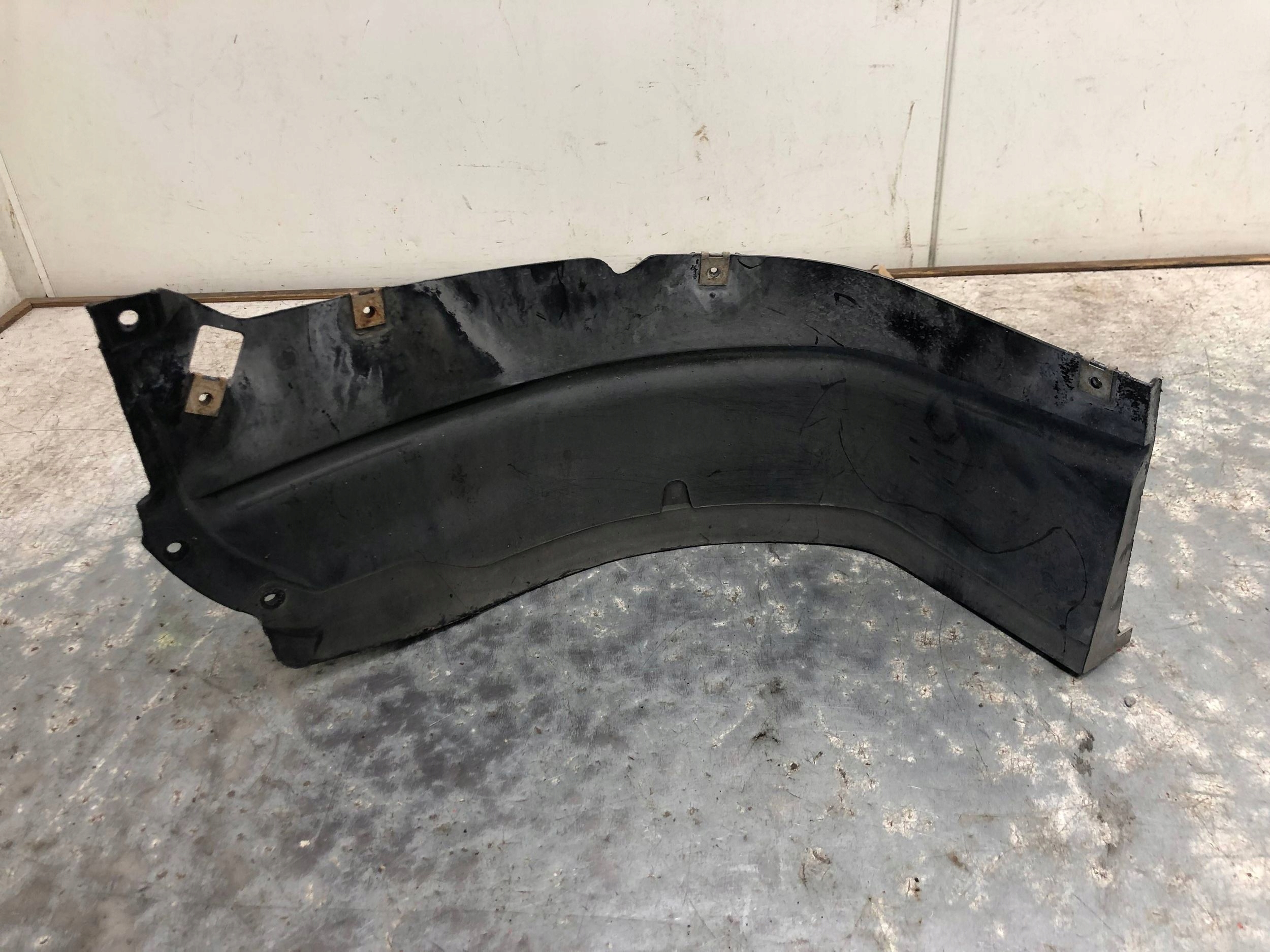 NOSEK NADKOLA left front AUDI Q3 8U LIFT 8U0853887E