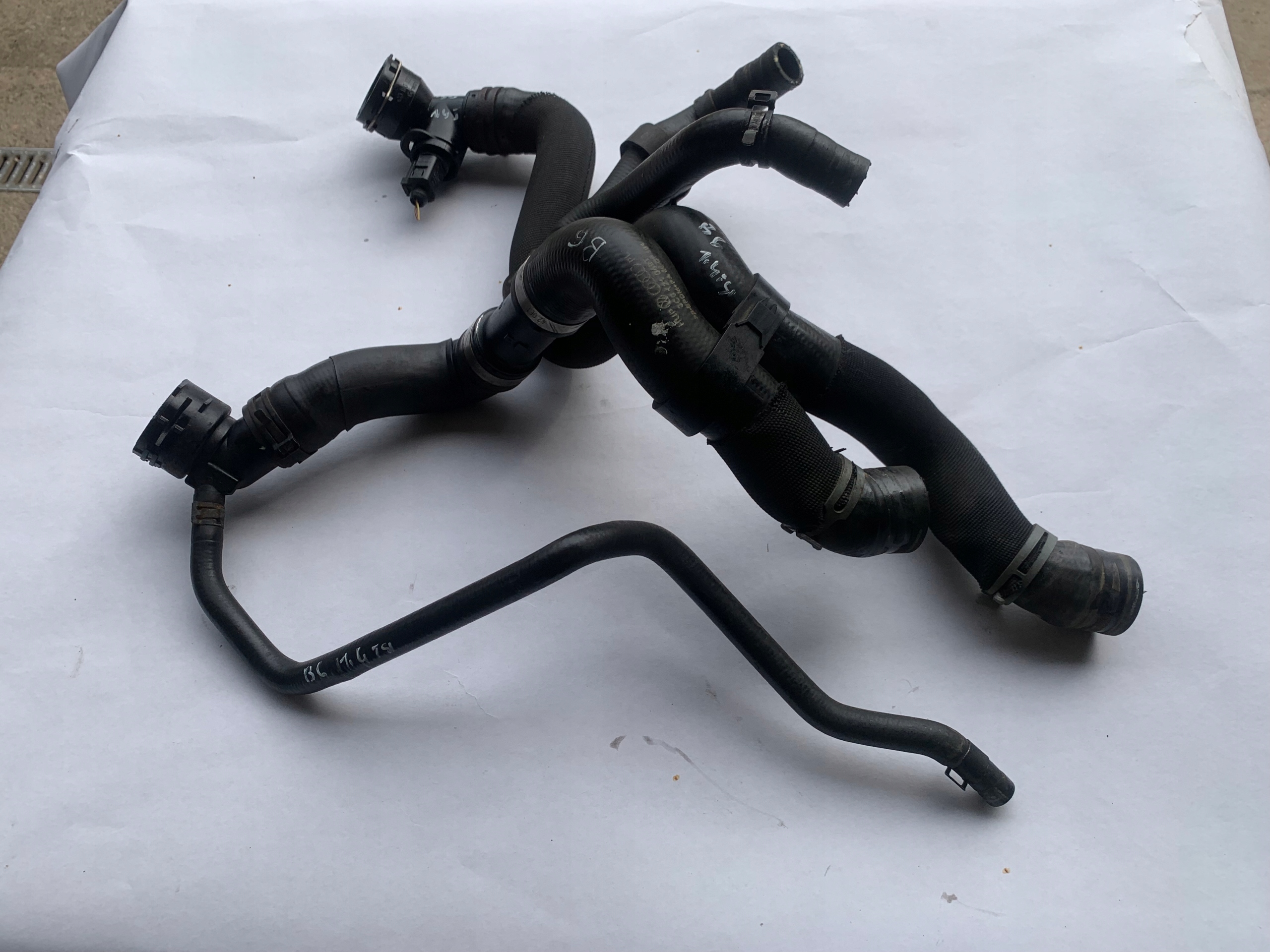 VW PASSAT B6 1.4 TSI шланг для воды 3C0121049T