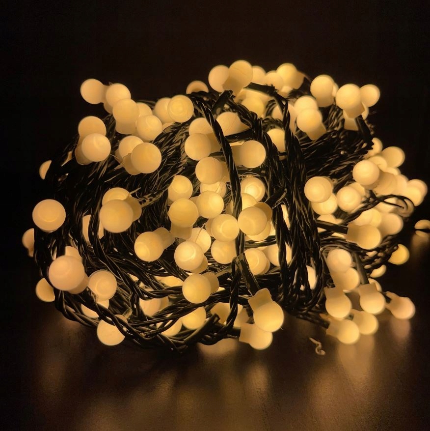 LAMPKI CHOINKOWE KULKI 300LED KULECZKI CIEPŁE ŚWIATŁO 30m - STAŁE ŚWIECENIE Marka Focla