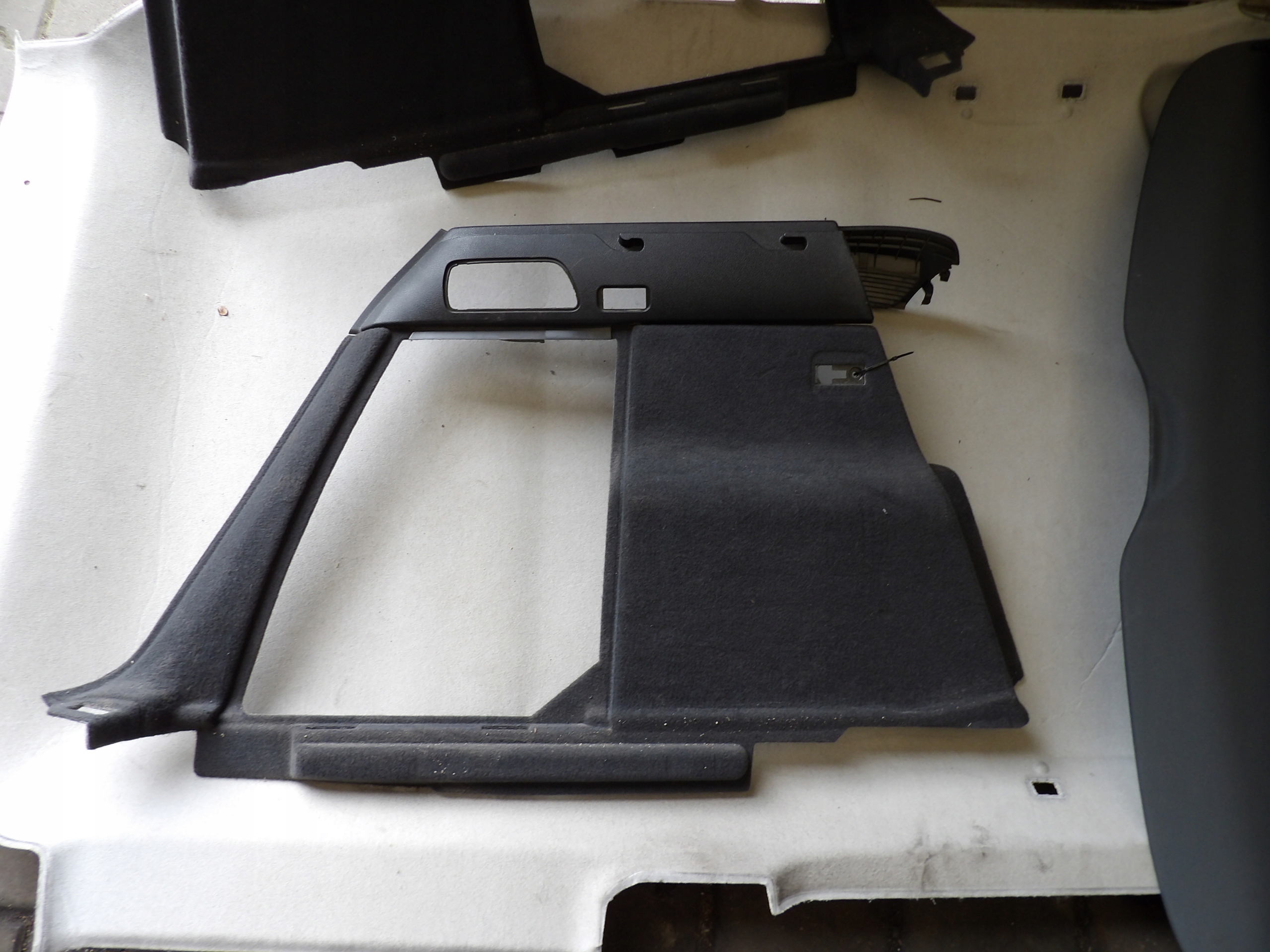 Audi Q5 8R boot upholstery left 8R0863879C