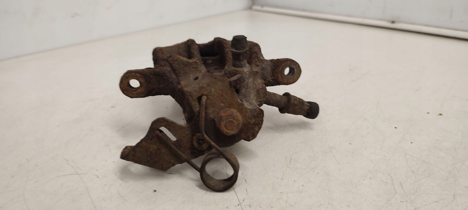 caliper rear part rear left VW Sharan LIFT 1,9 TDI