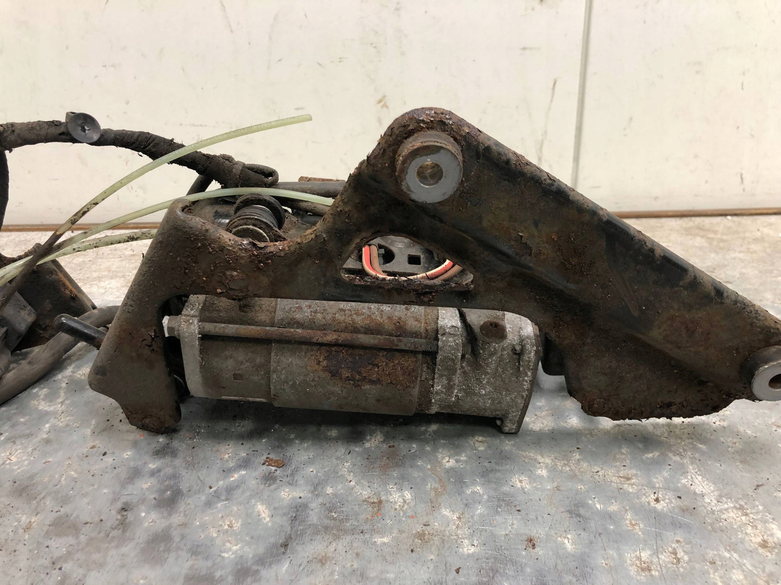 compressor; pump springing MERCEDES W212 KOMBI LIFT A2123200404