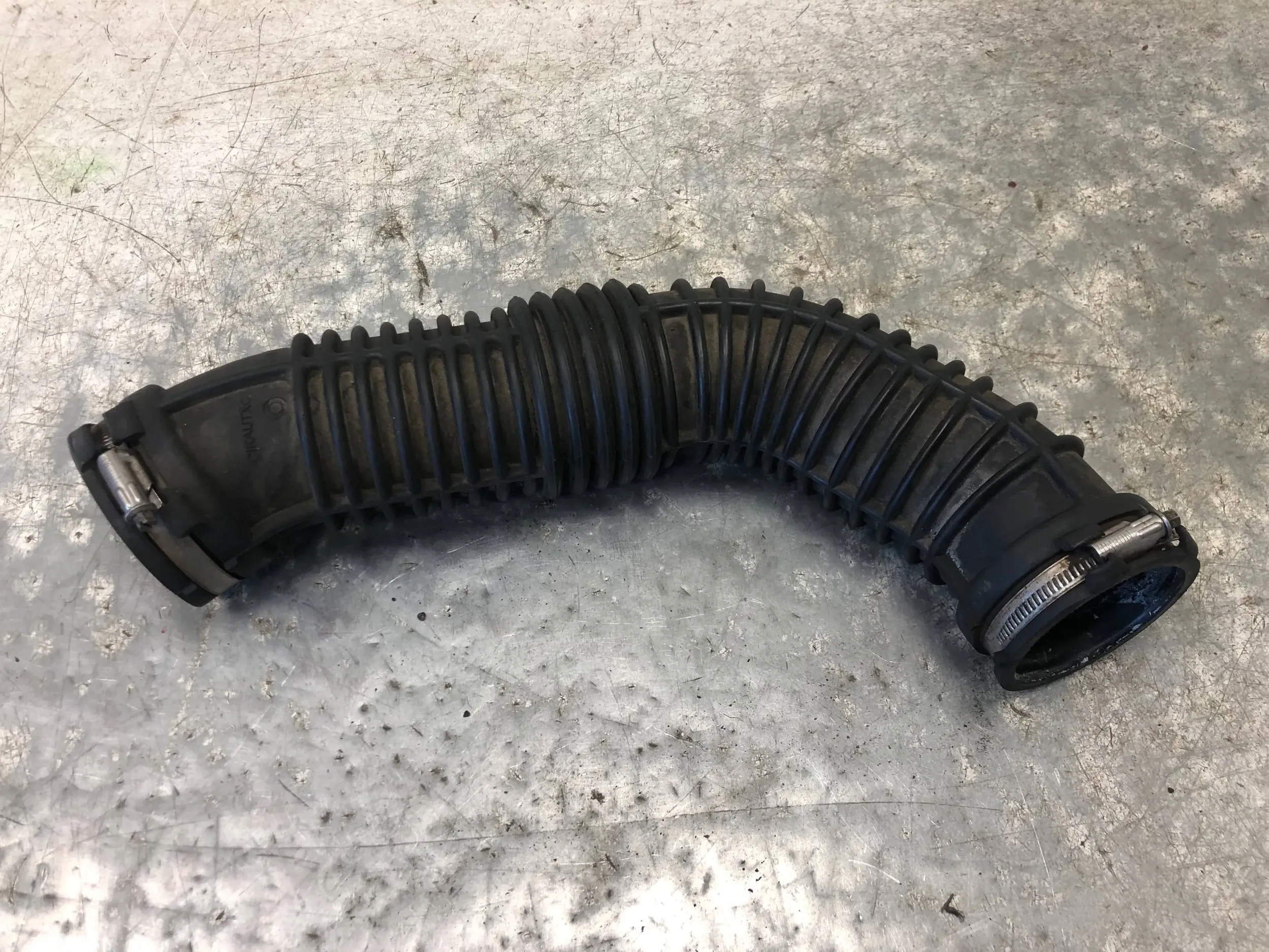 pipe air hose RENAULT MASTER III