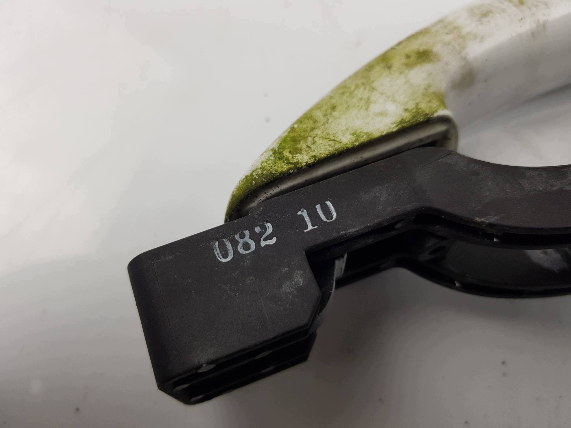 handle left front 2010 RS FORD FOCUS
