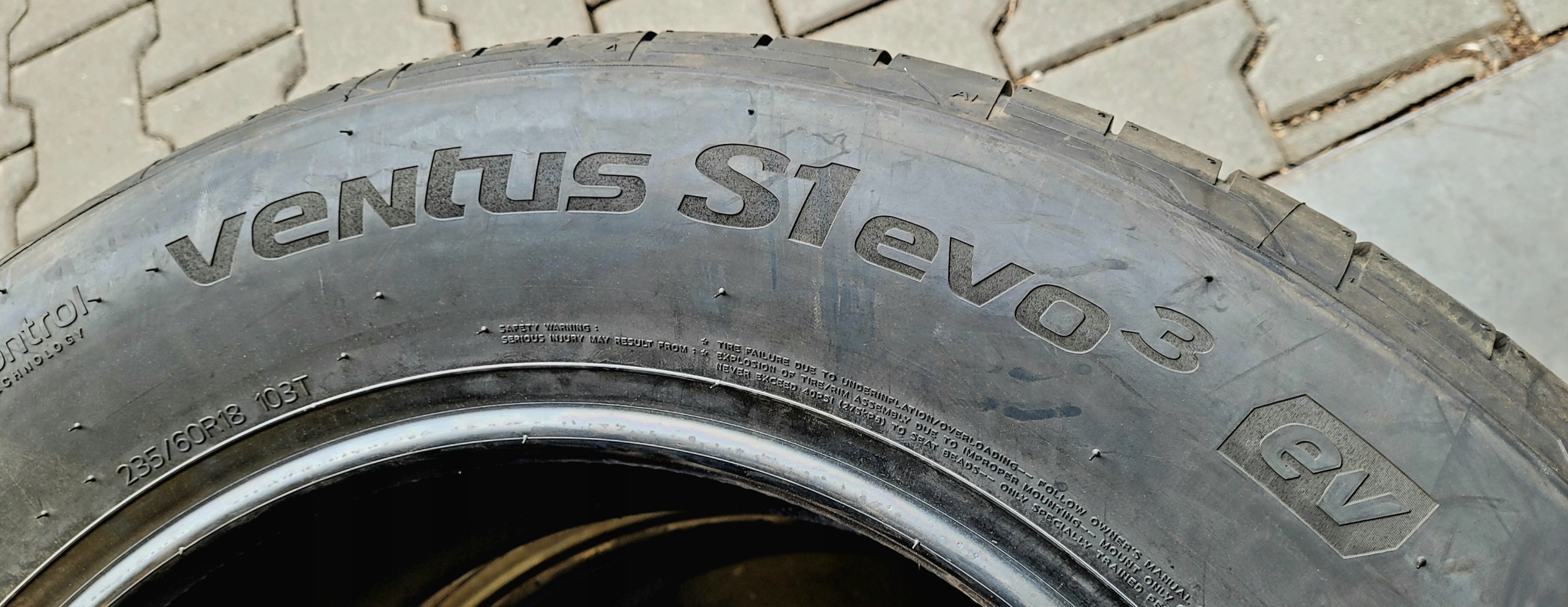 2x Hankook Ventus S1 evo 3 EV 235/60R18 103T L543A Liczba opon w ofercie Komplet 4 szt.