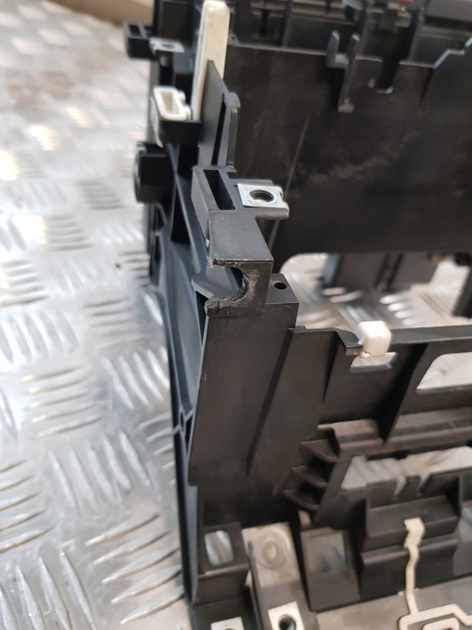 Châssis RADIA Console 8P0858005B AUDI A3 8P