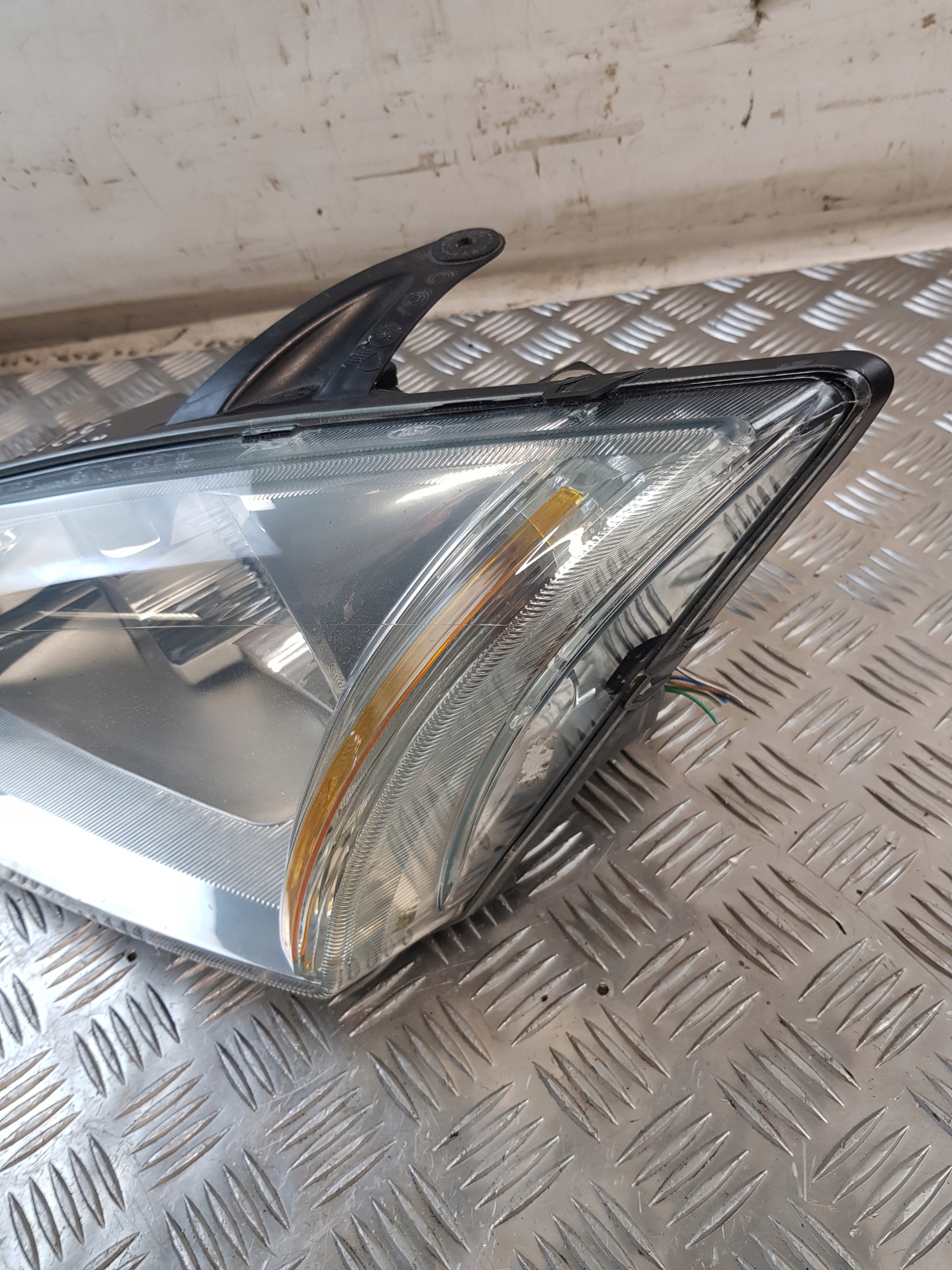 light left front 4M51-13K060-BA FORD FOCUS MK2 EUROPA