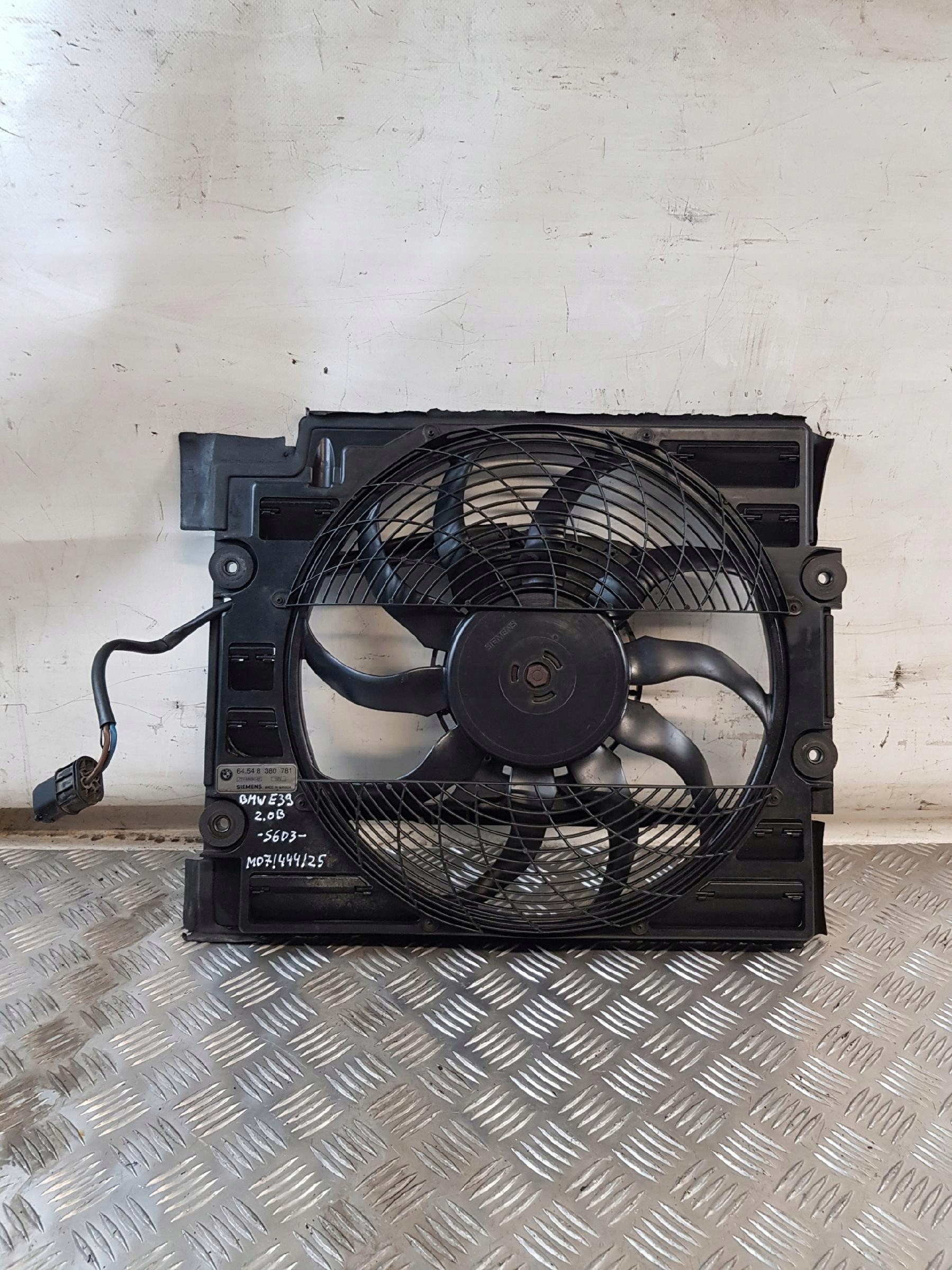 ventilátor chladiče OE 8380781 BMW E39 2.0B EU