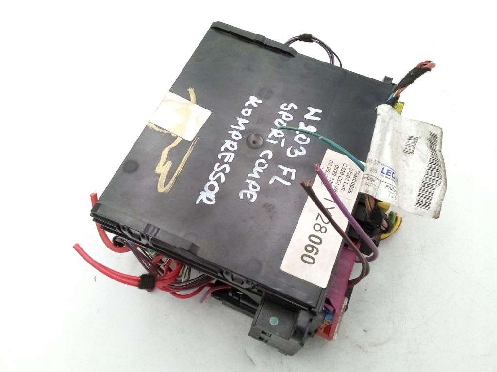 Mercedes C klasa W203 module control unit SAM 2095452001