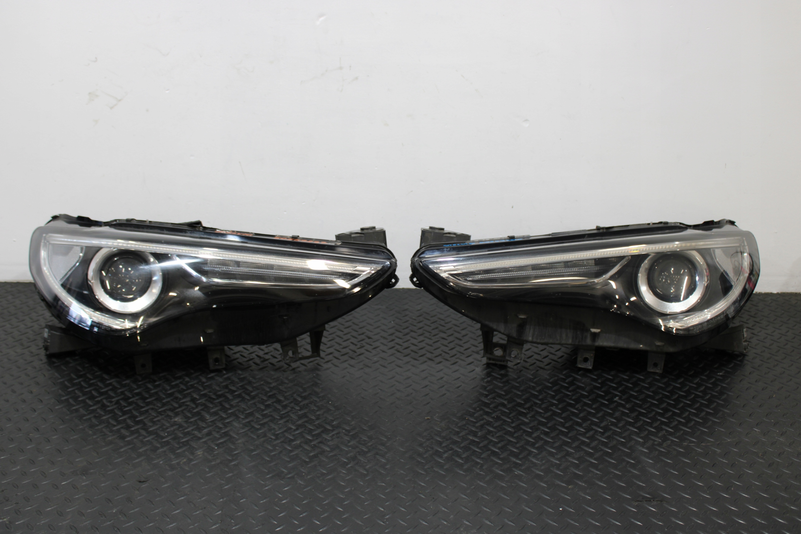lights light front front LED ALFA ROMEO STELVIO 50559297 50559300