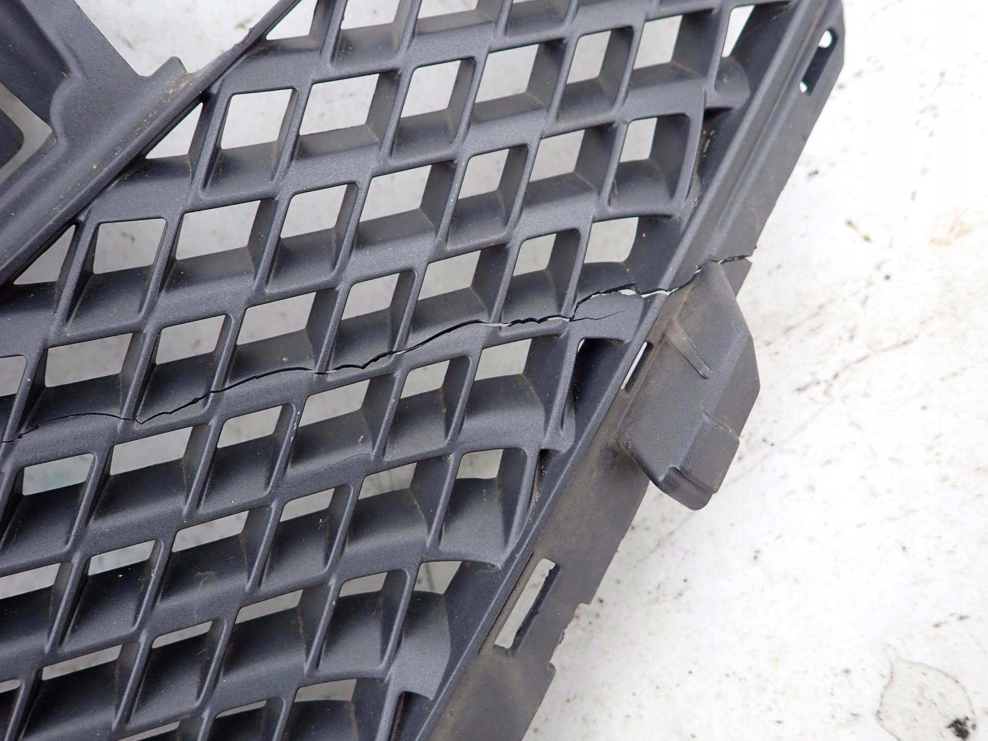 NISSAN NOTE II 2 12-16 Grille Grille/masque