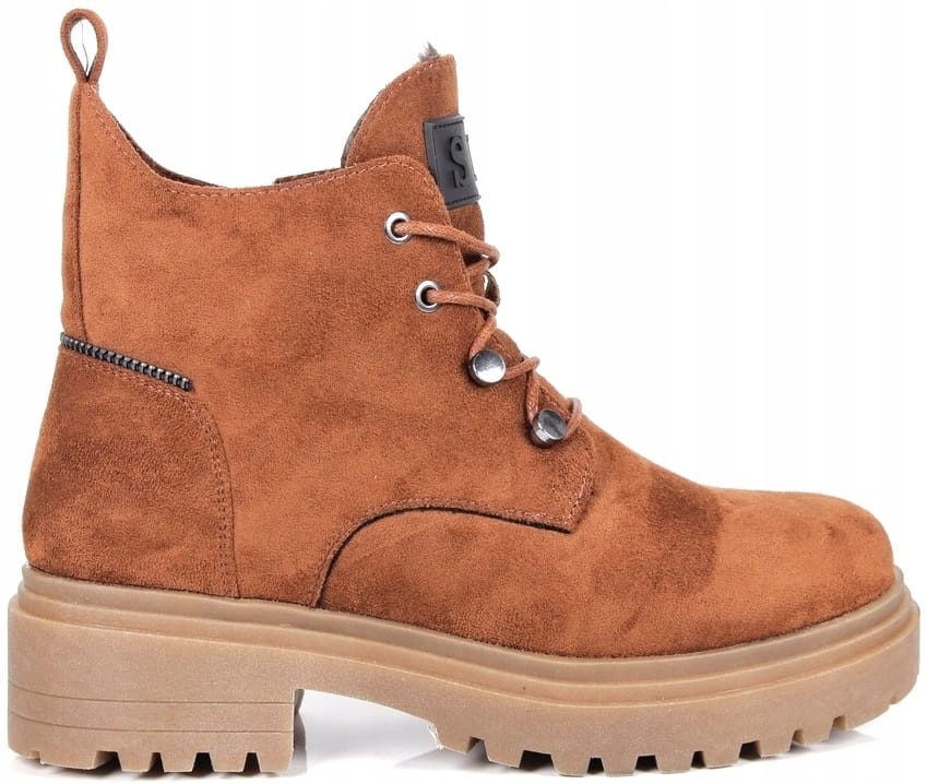 Dámské Kotníkové Boty Na Traperové Podrážce Camel