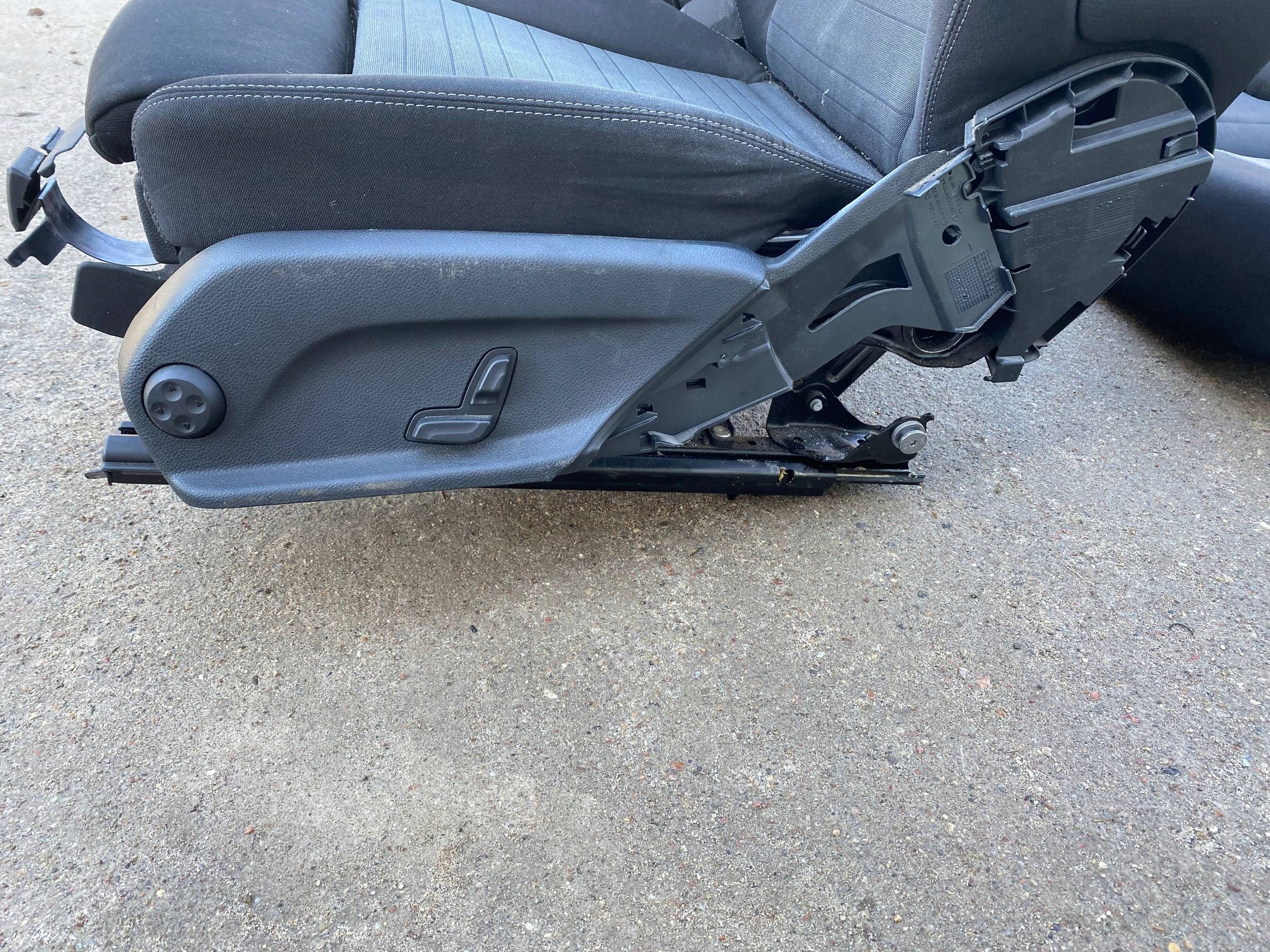 MERCEDES C W205 KOMBI Sitz Sitze vorne EL. Sitz EL. heck ISOFIX