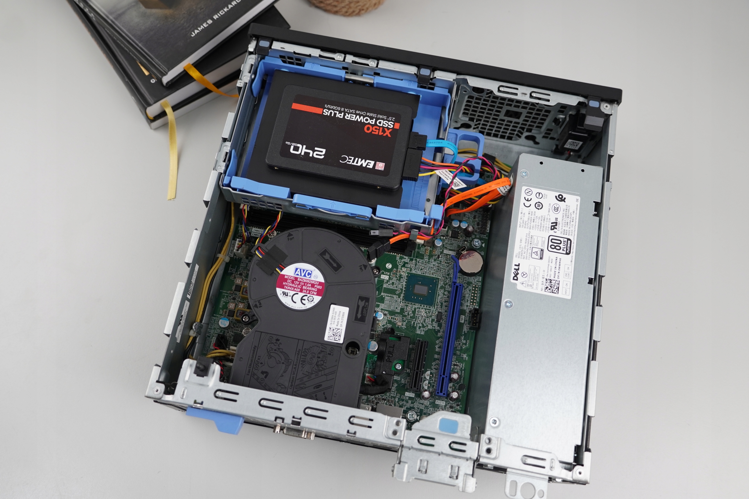 Komputer Dell Optiplex 7050 SFF i3-6100 6GEN 8GB 128GB SSD Win 10 Pro Typ pamięci RAM DDR4