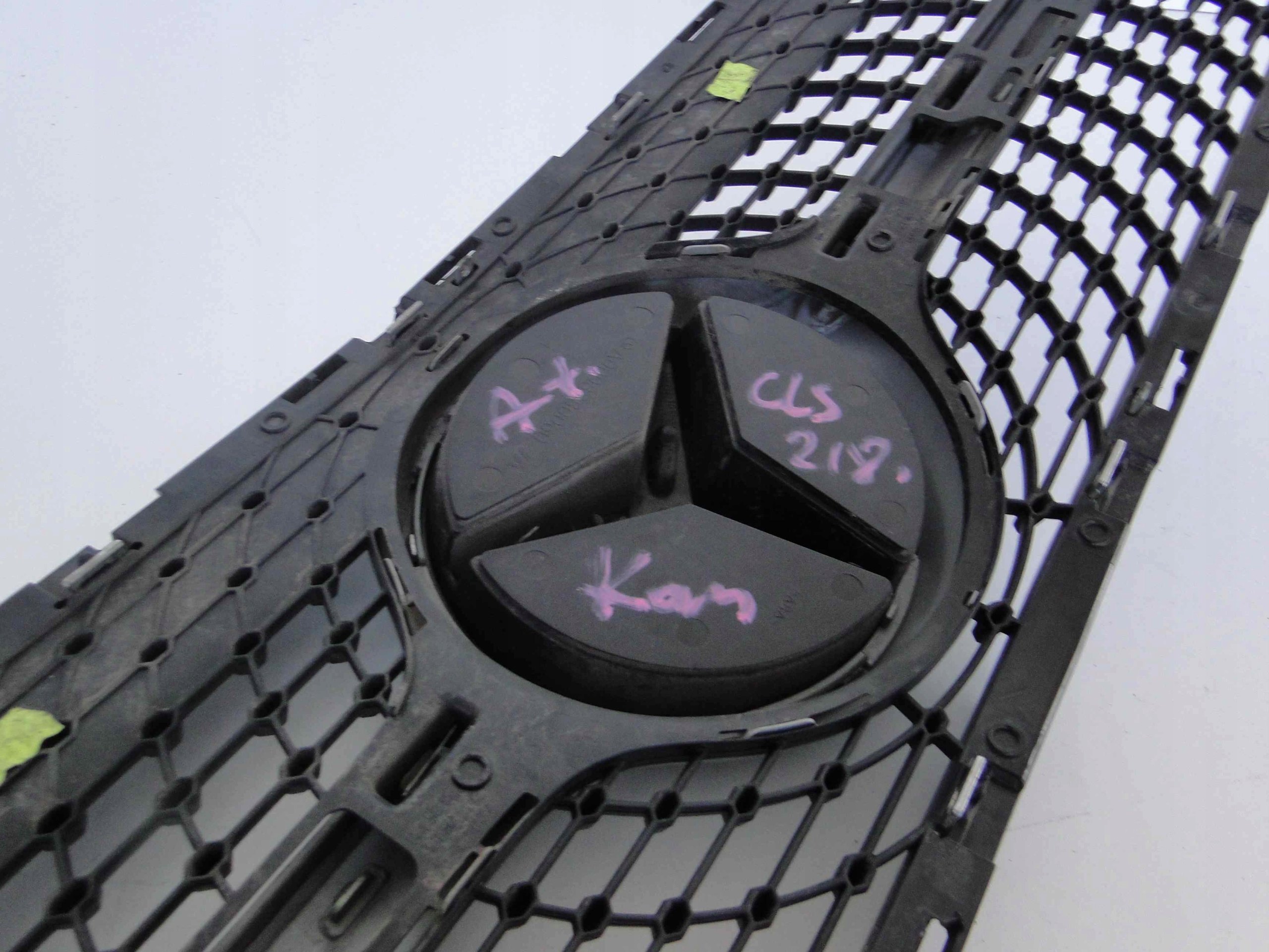 MERCEDES CLS 218 LIFT GRILL ATRAPA DIAMENT AMG Strona zabudowy przód