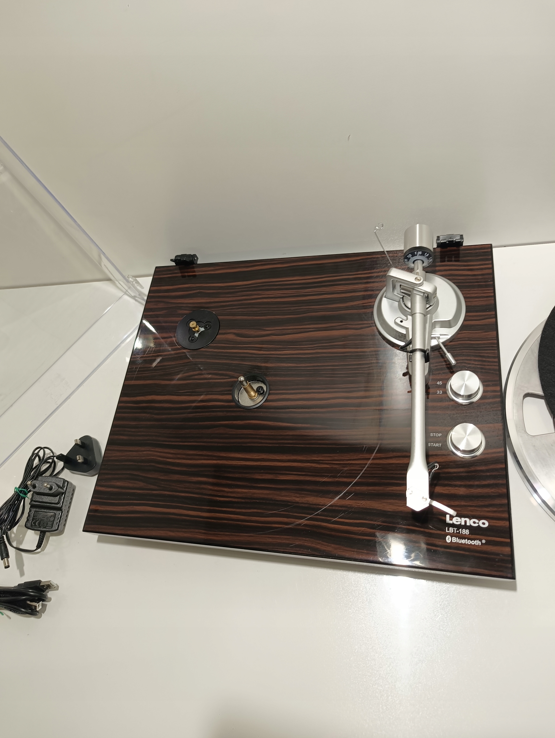 GRAMOFON LENCO LBT-188WA BLUETOOTH ORZECH AUDIO Kolor inny