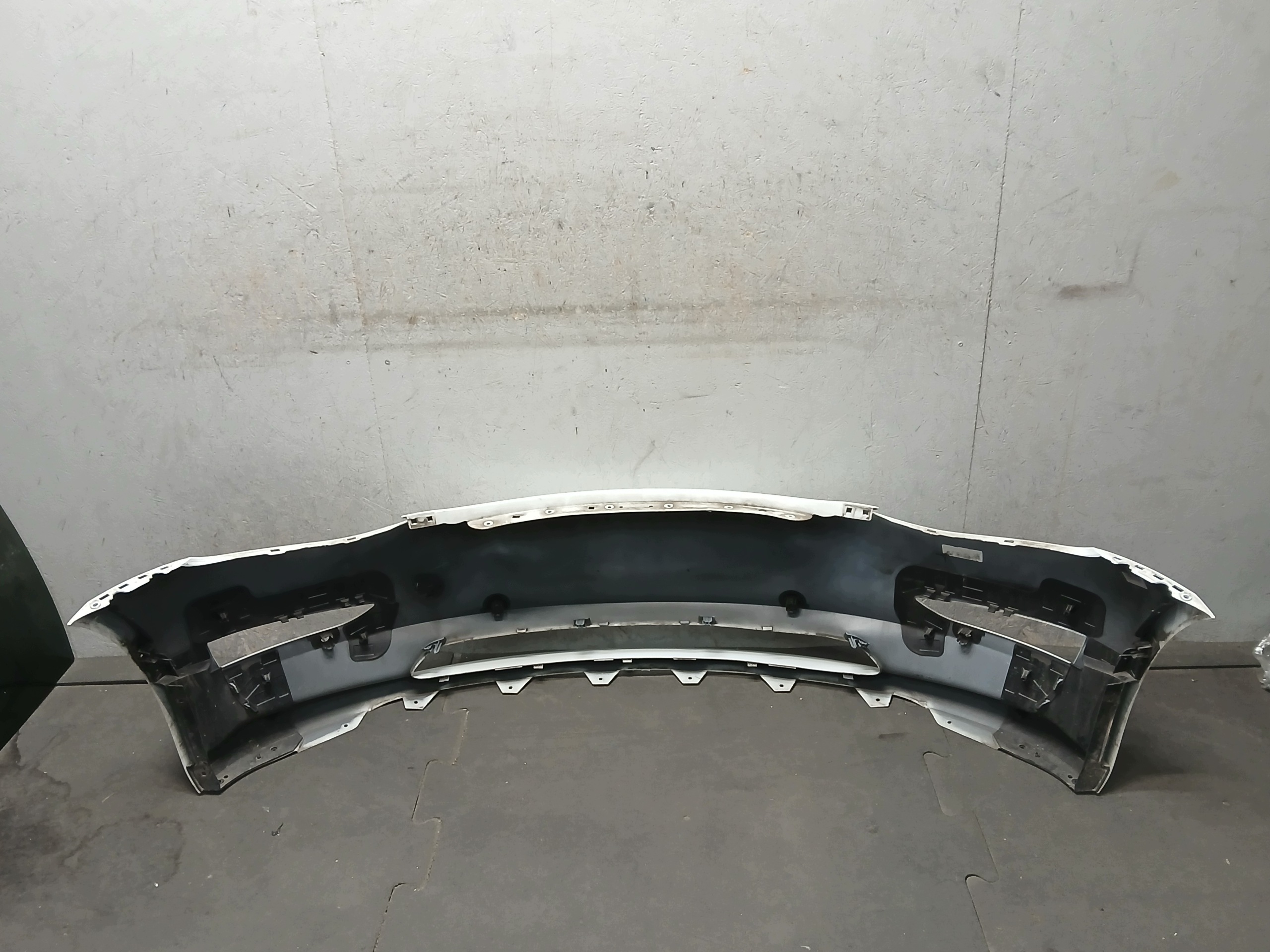 Paraurti Anteriore TESLA III 3