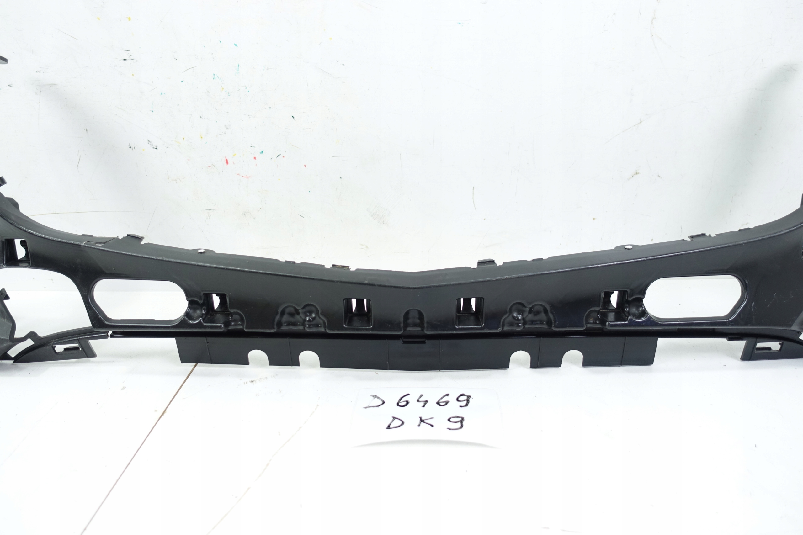 pillar of a bumper front MERCEDES GLC AMG 2015