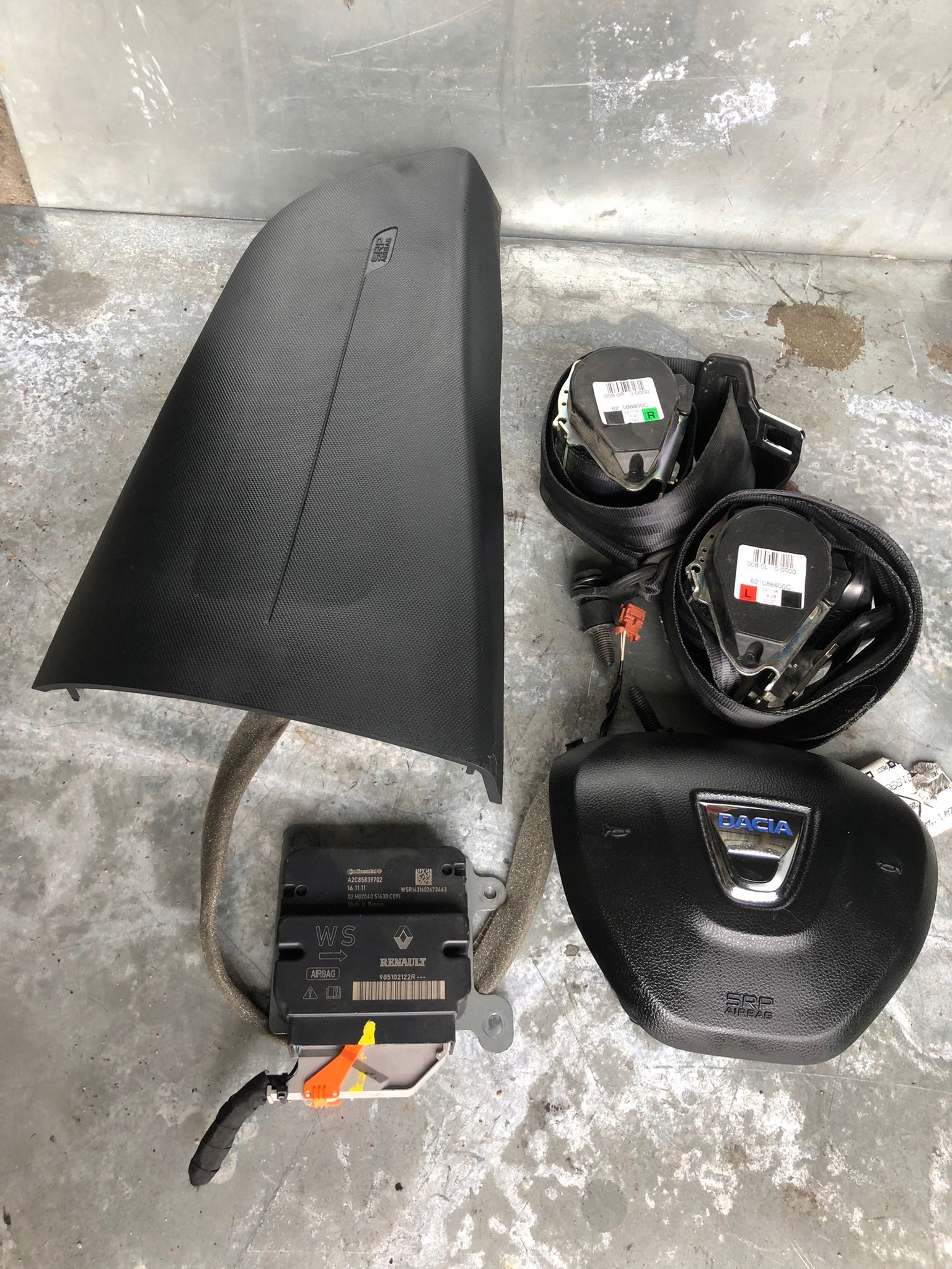 985102122R - ПОДУШКА РЕМНИ ДАТЧИК SANDERO II LIFT