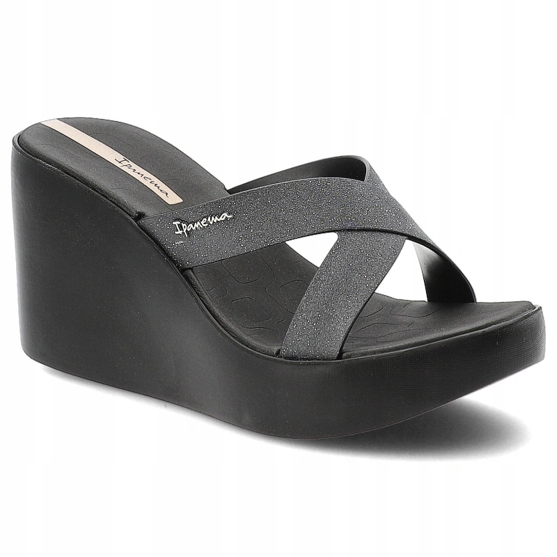 Nazouváky pantofle Ipanema na klínku 83646 BQ589 Black/Glitter/Beige