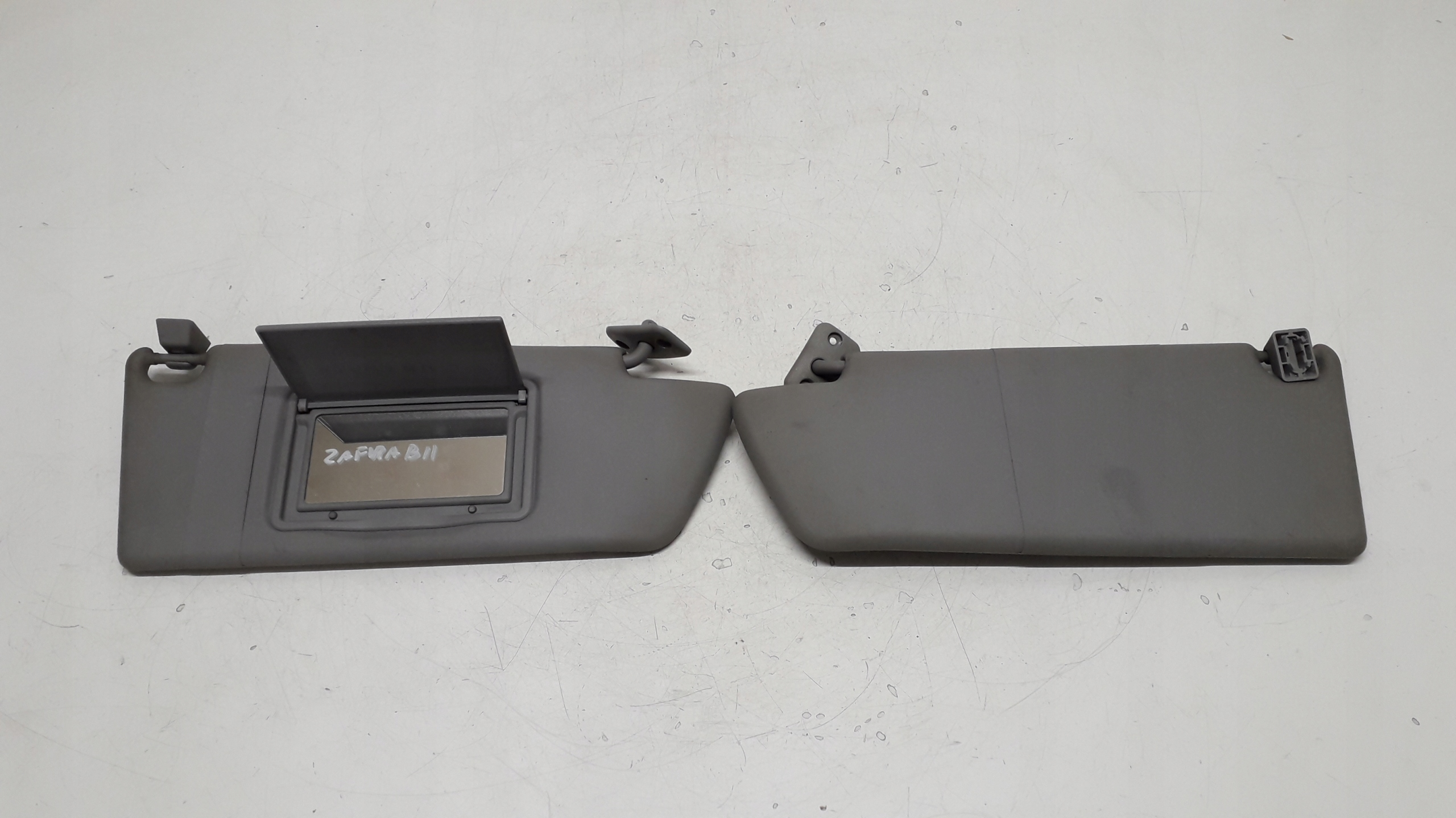 OPEL ZAFIRA B 05- OSŁONA PRZECIWSŁONECZNA