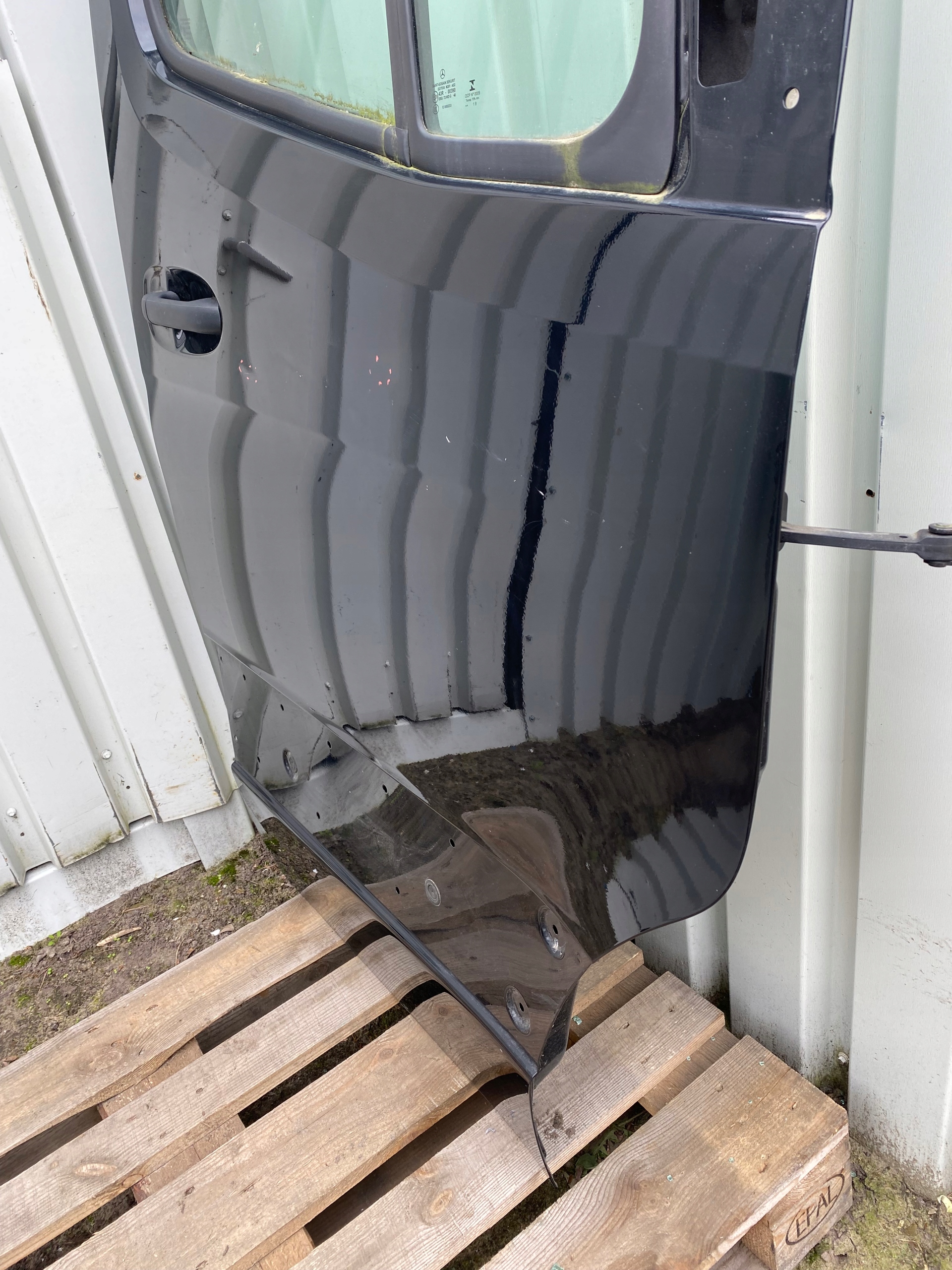 MERCEDES SPRINTER W907 door right front black, EUROPA