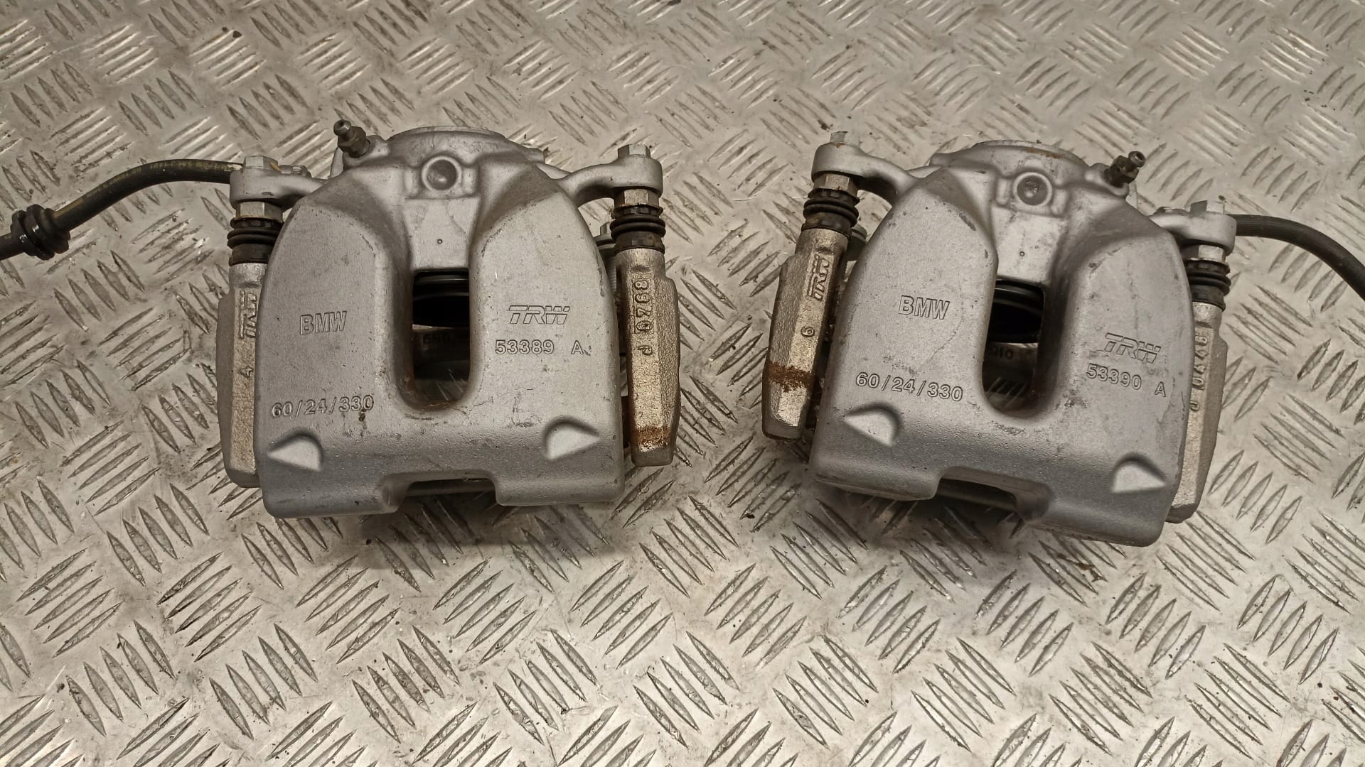 BMW G30 calipers brake left right front 60/24/330