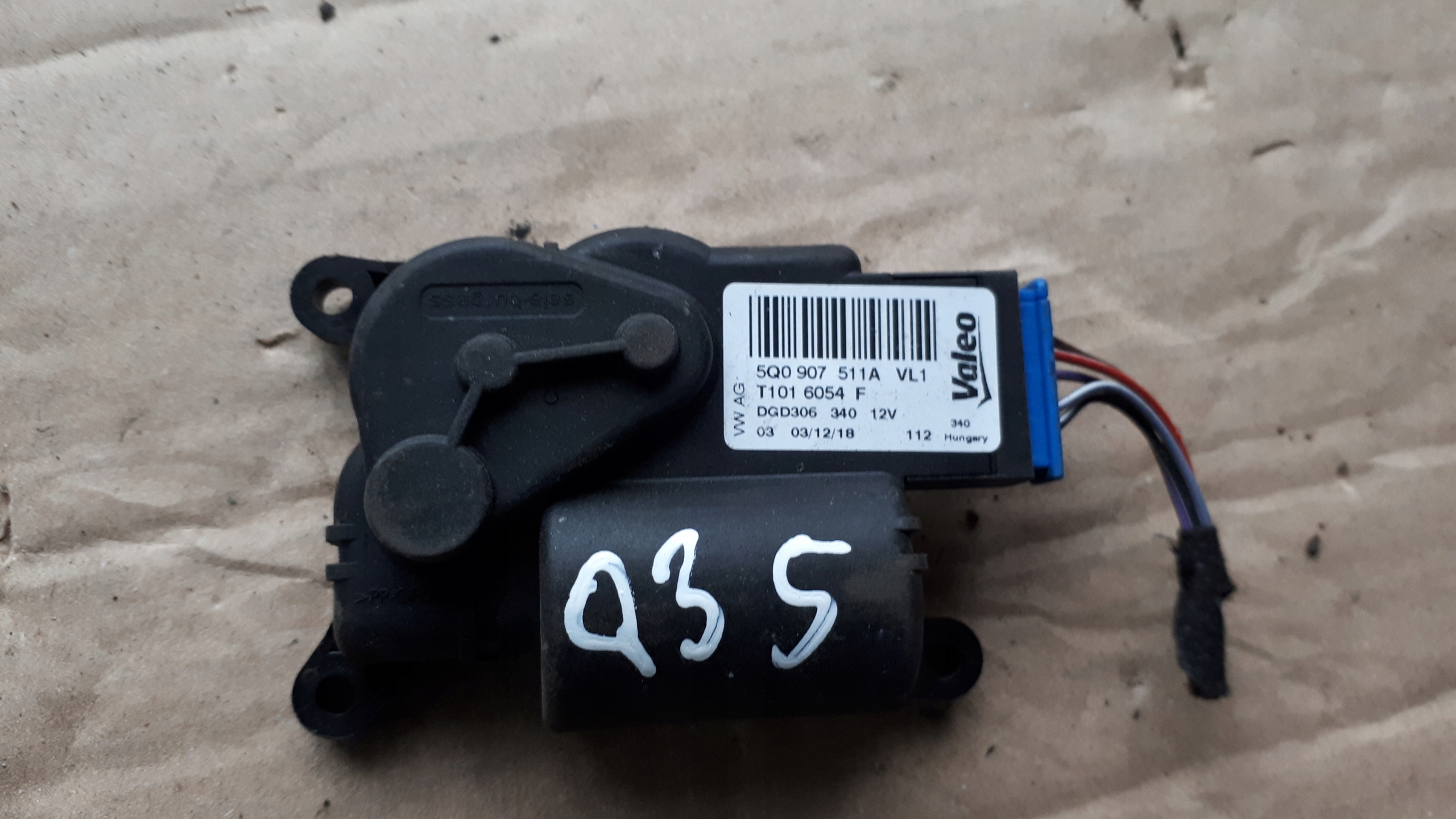 AUDI Q3 Golf двигун обігрівача 5q0907511a