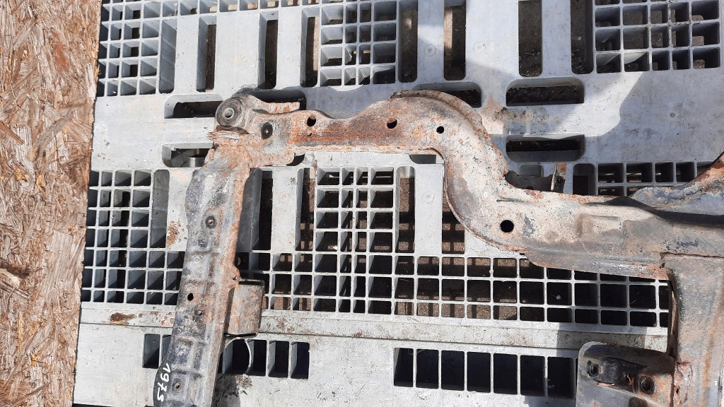 подрамник перед Hyundai атос II 1.1b 05R