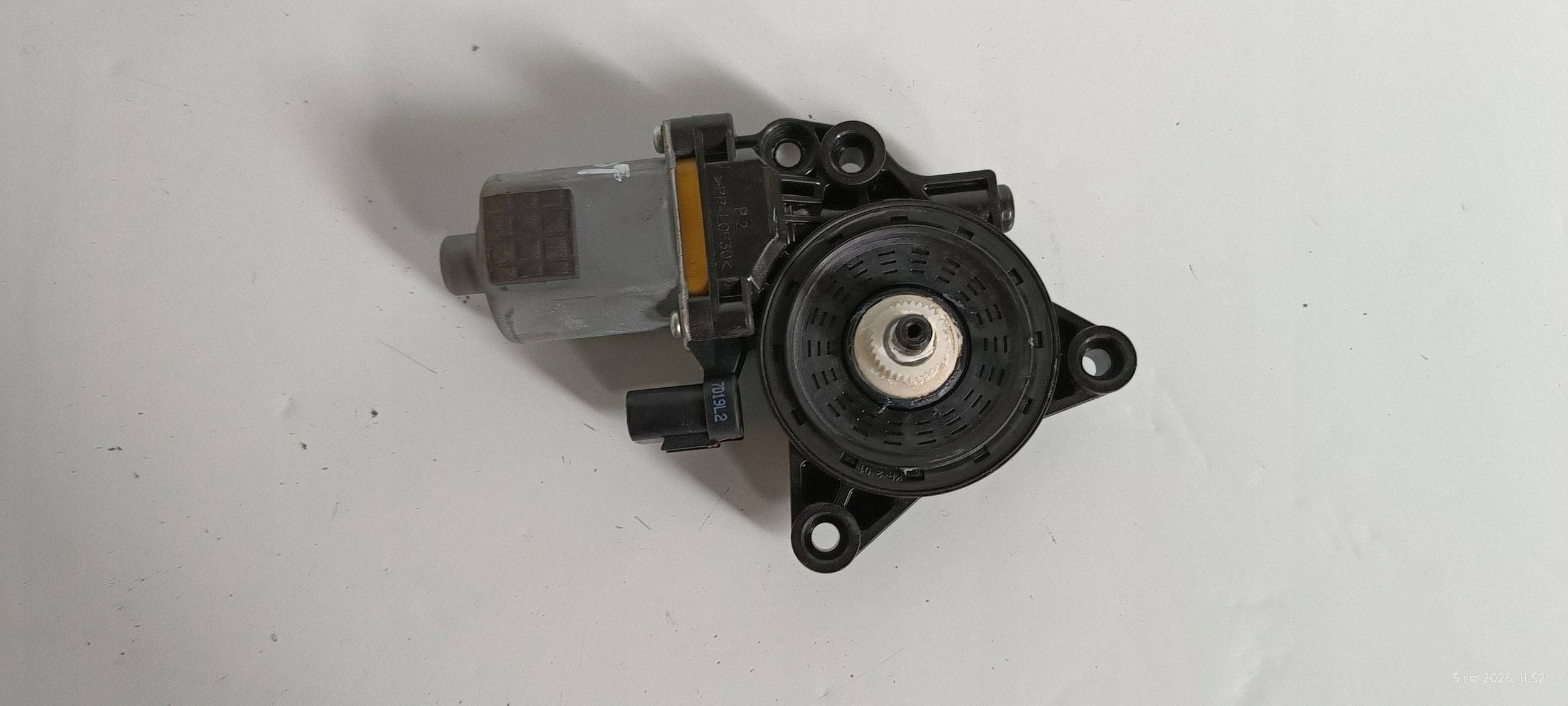 HYUNDAI TUCSON III 2015-20 mini motor lifting windows rear part left right