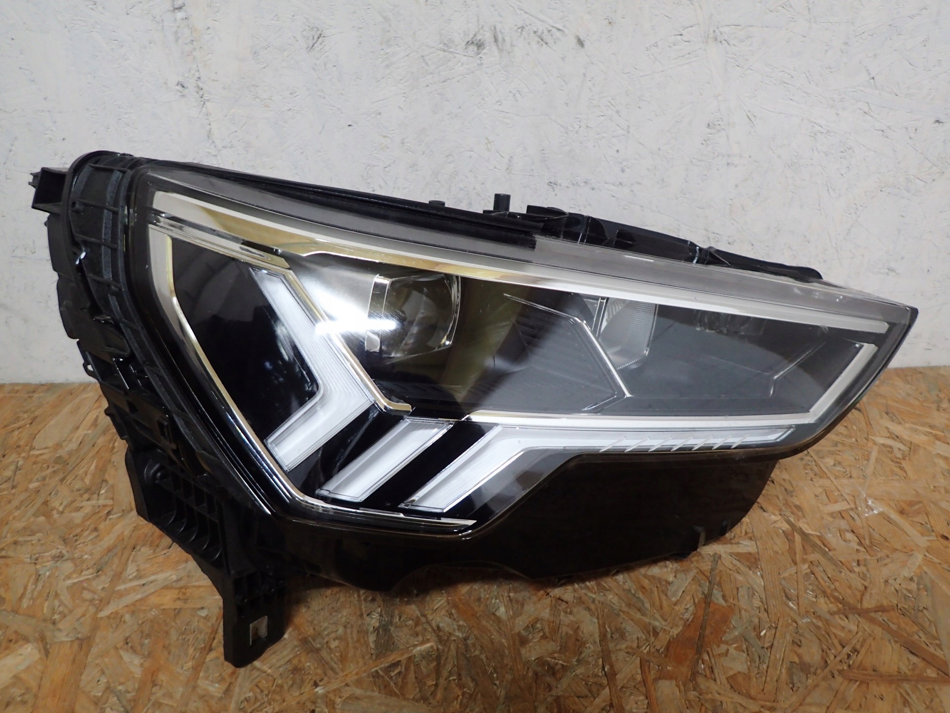Frontscheinwerfer Audi Q3 83A941034LA LED Rechts Scheinwerfer Headlight - Thumbnail 1