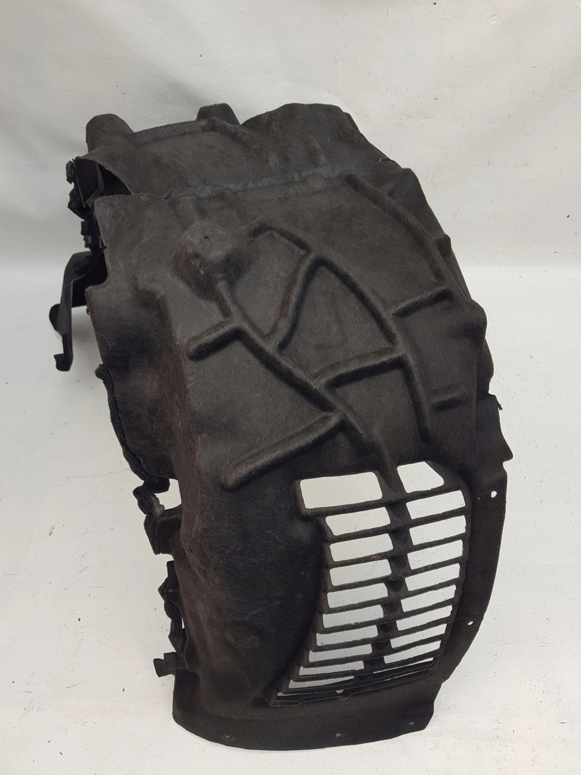 AUDI R8 NADKOLE LEWE TYŁ 4S0810171C Strona zabudowy tylne lewe