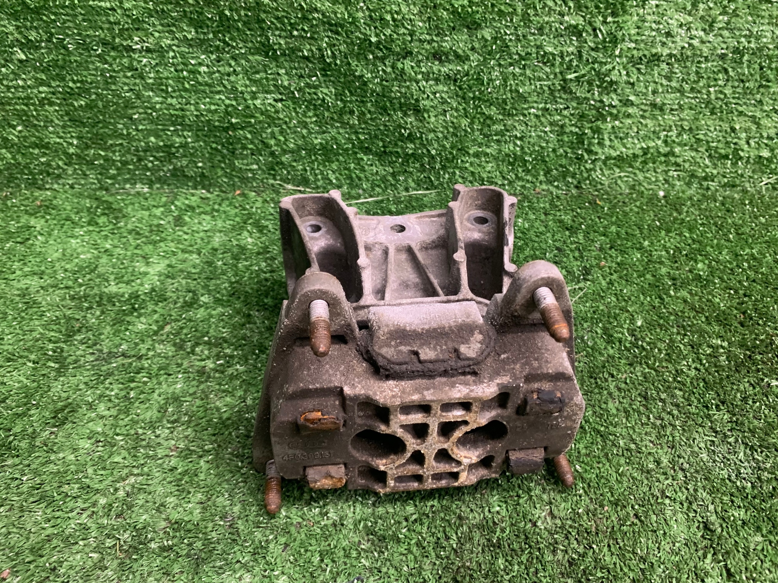 holder gearbox mounting AUDI A6 C6 2.0 TDI 4F0399151