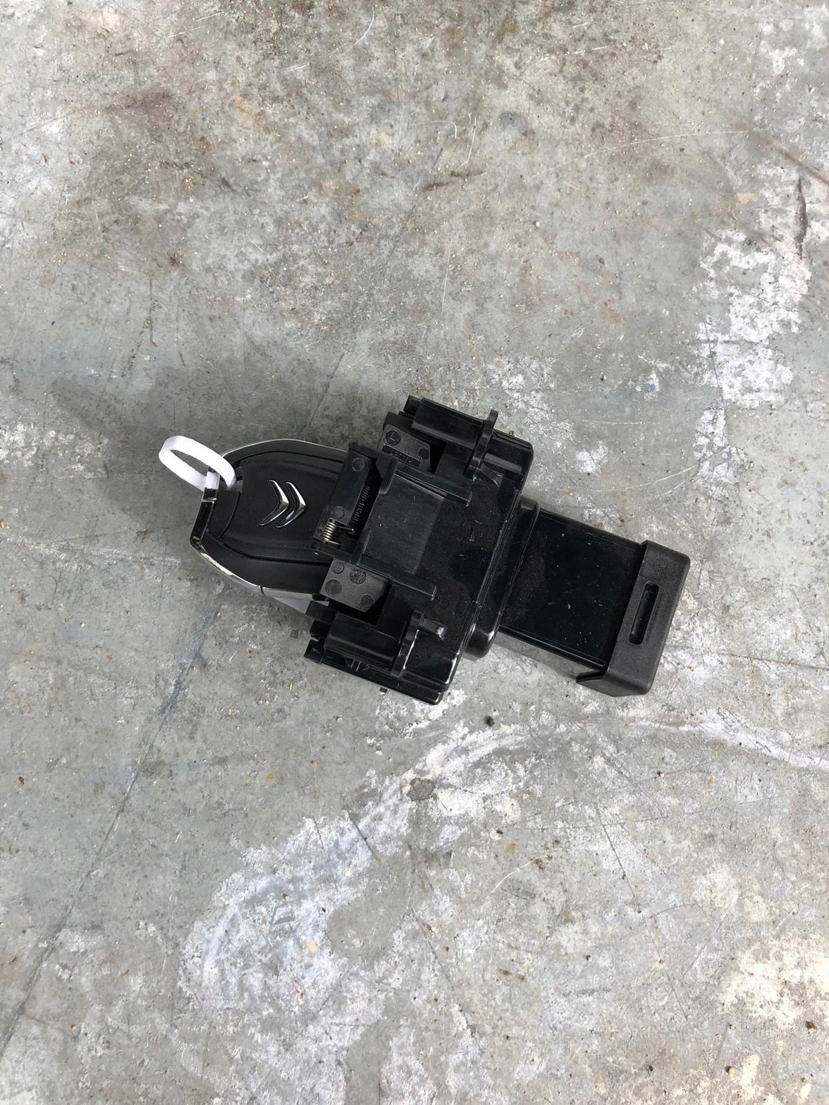 ignition key C4 PICASSO II 9800630080