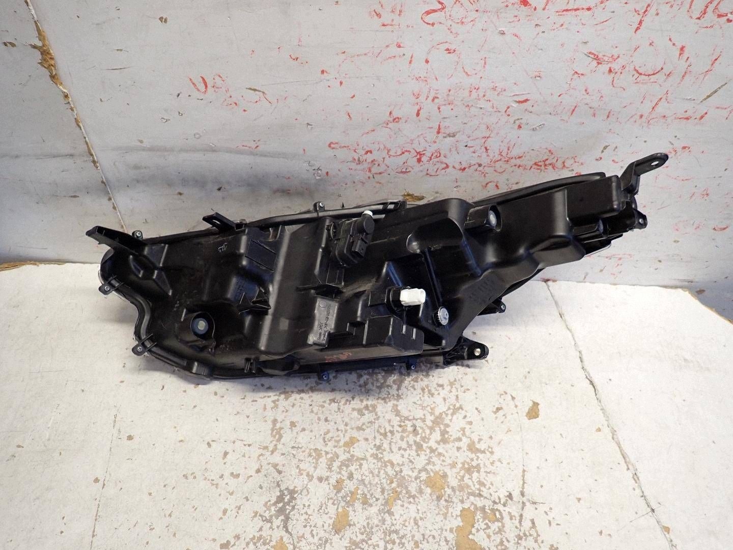 light front front right TOYOTA YARIS IV 2020- FULL LED