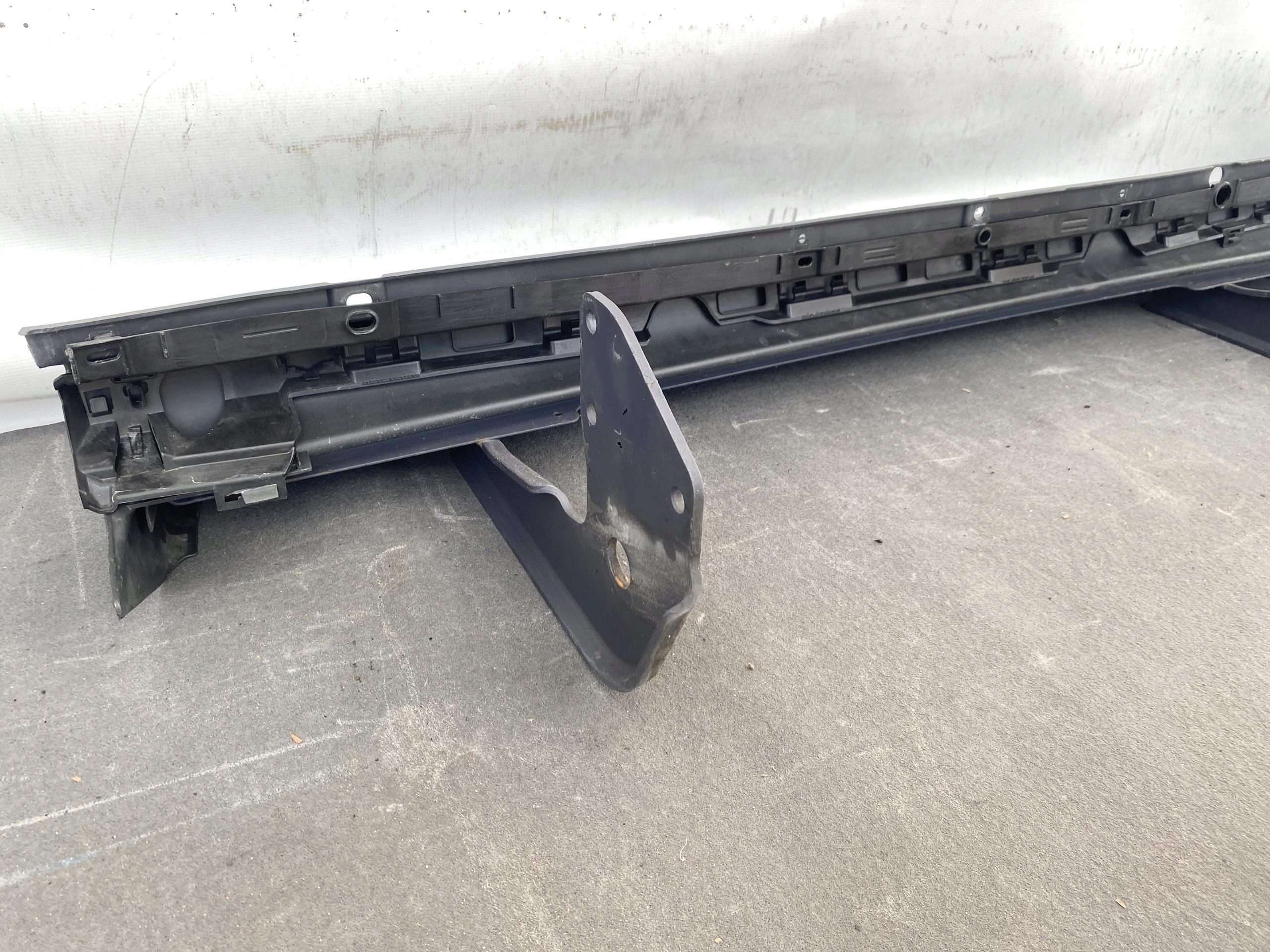 SPRINTER 907 910 17- cap STOPIEN threshold rear rear part grey ZE STELAZEM ORYG