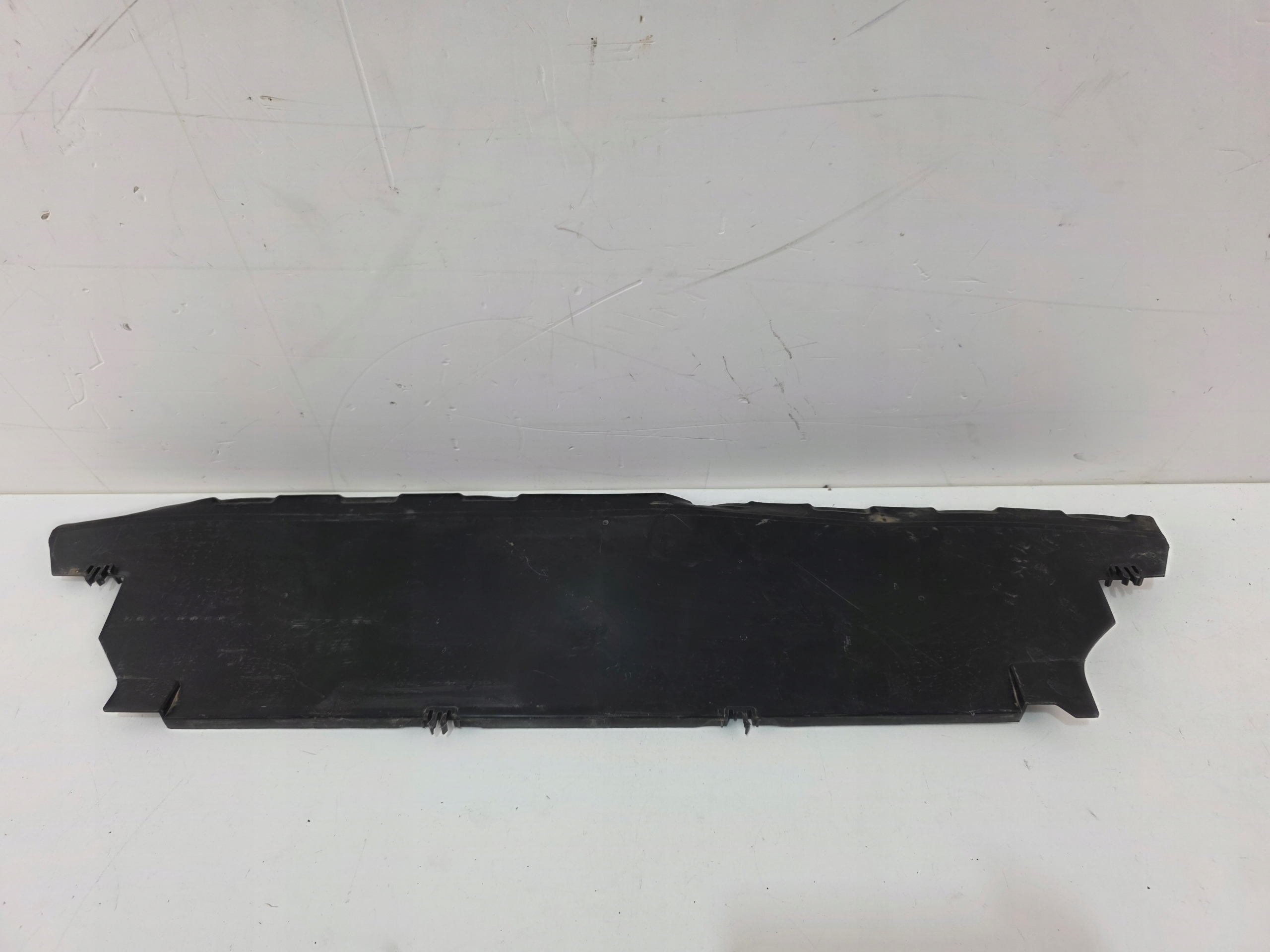 abdeckung Blende Abdeckung des Kühlers VW TAIGO 2G7 2G7121341F